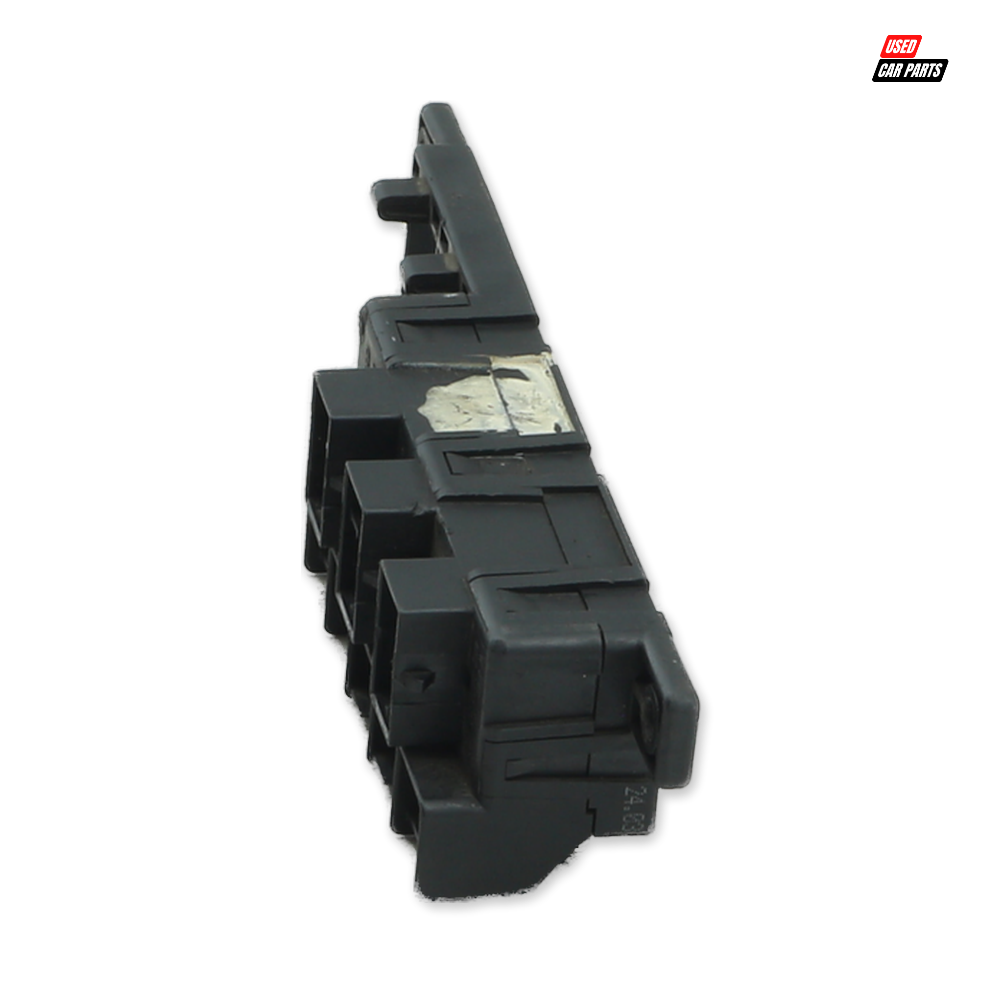 Used AUDI A3 (2003) Main Fuse Relay Bracket Part Number 8L0941822A