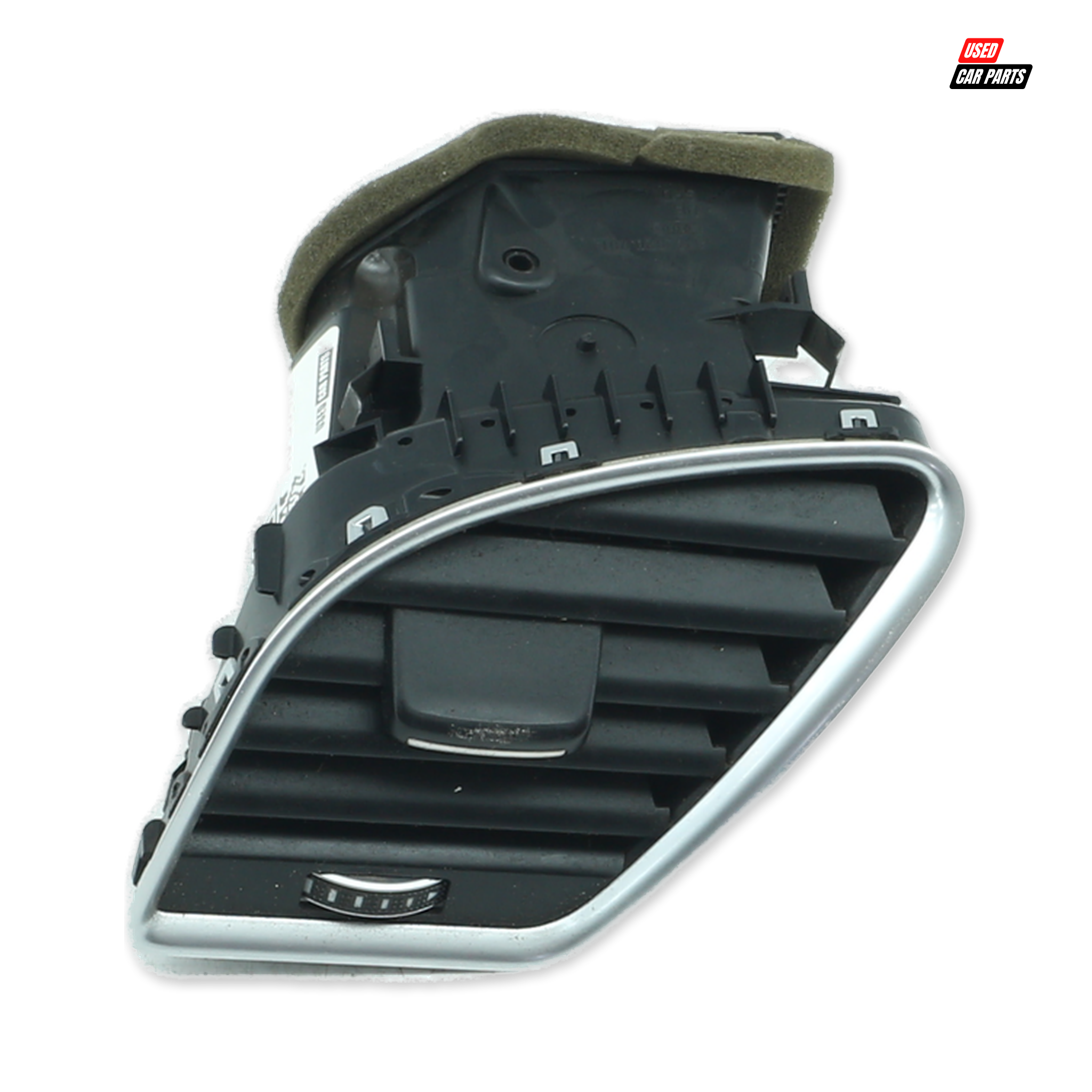 Used Passenger's Side Air Vent - Part Number 8T2820901G for 2014 Audi A4 1.8T S Multitronic