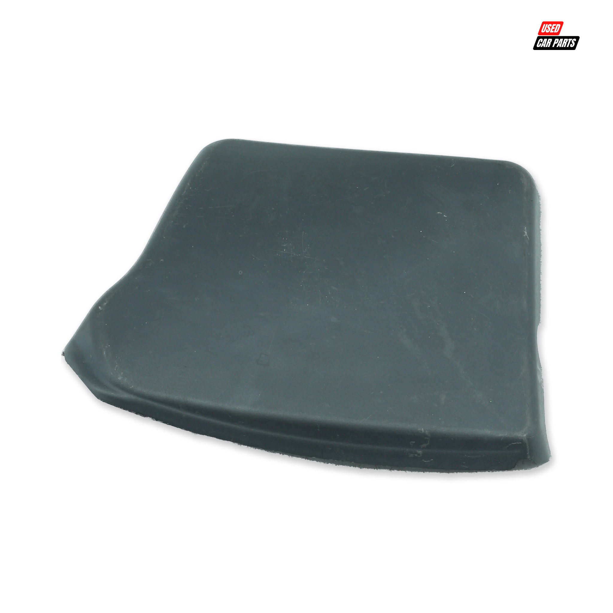 Used Audi Q5 2010 Passengers Taillight Cover (Part Number 8R0945426A)