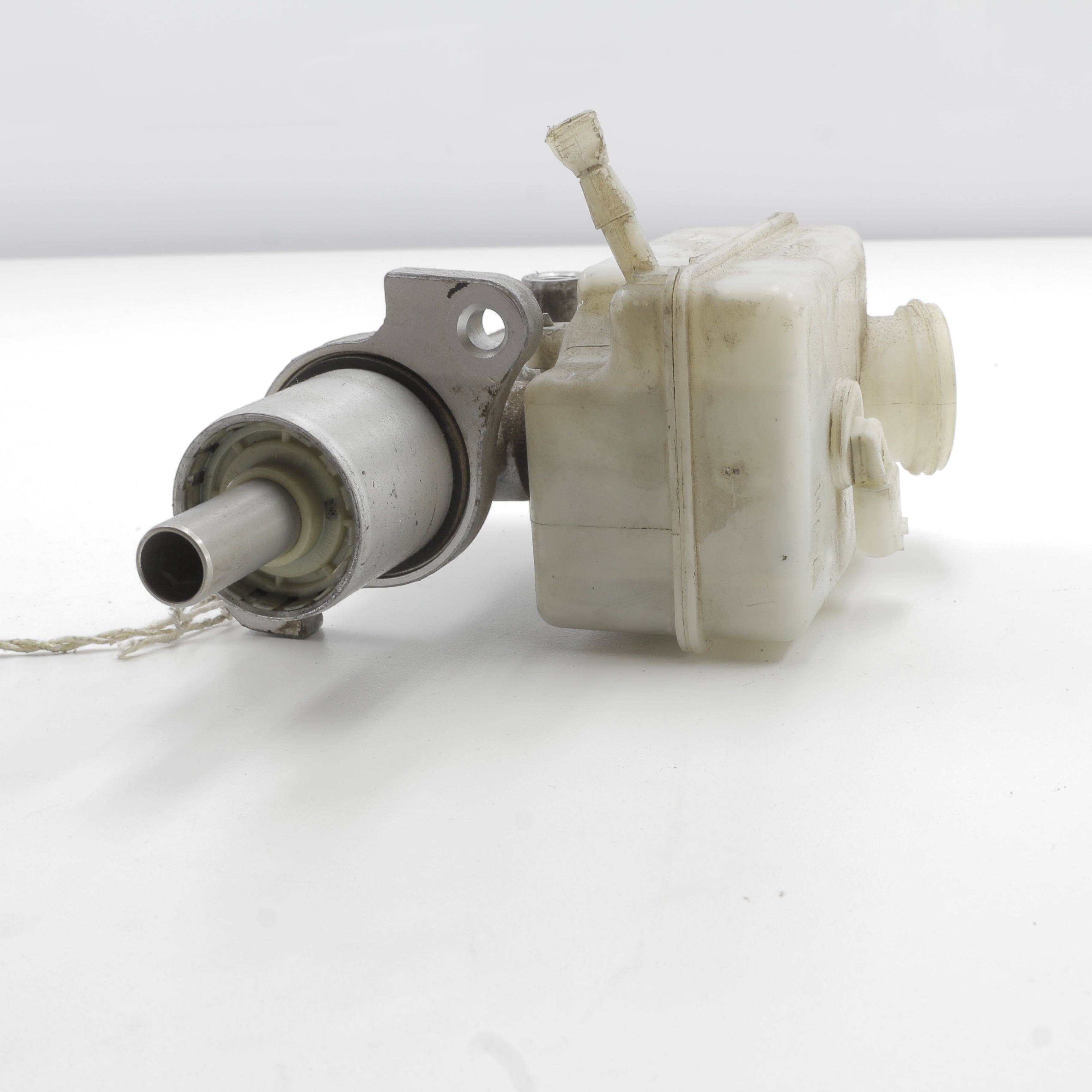 Mercedes-Benz B180 (Pre-Facelift) W245 1.8 Brake Fluid Pump Canister