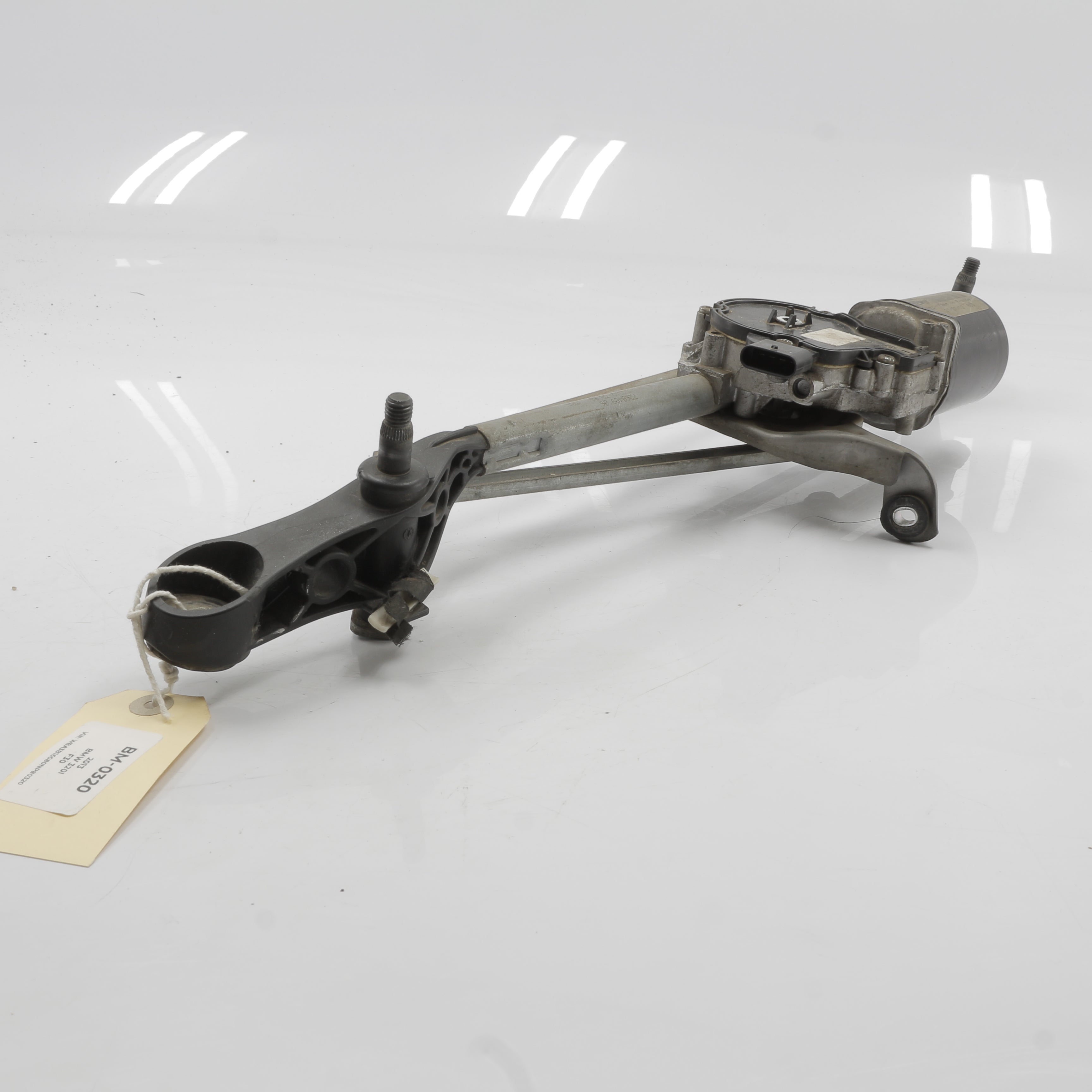 BMW 320i M Sport F30 2.0T Wiper Motor & Linkages