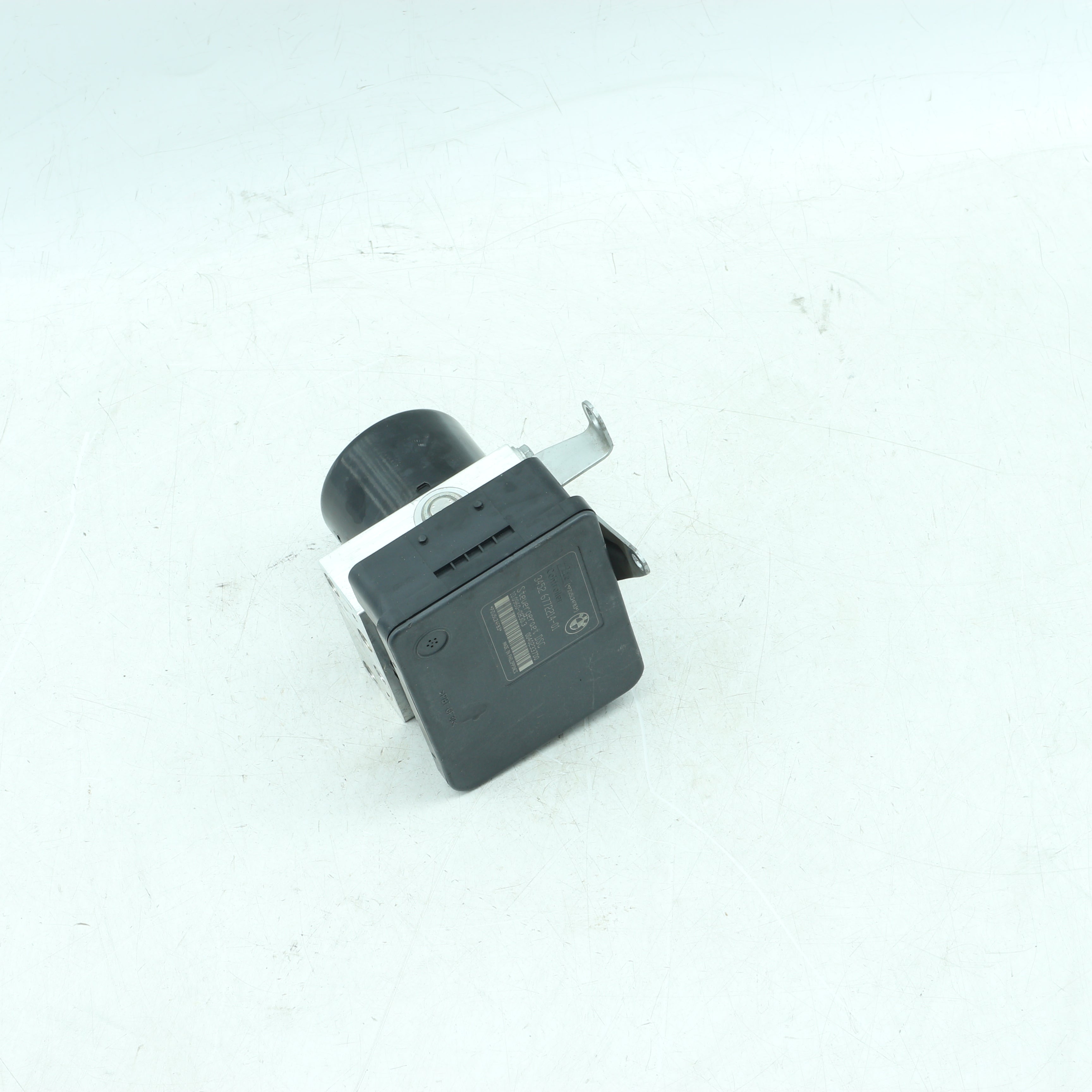 Used BMW 320i A/T (E90) abs pump - 34526772214