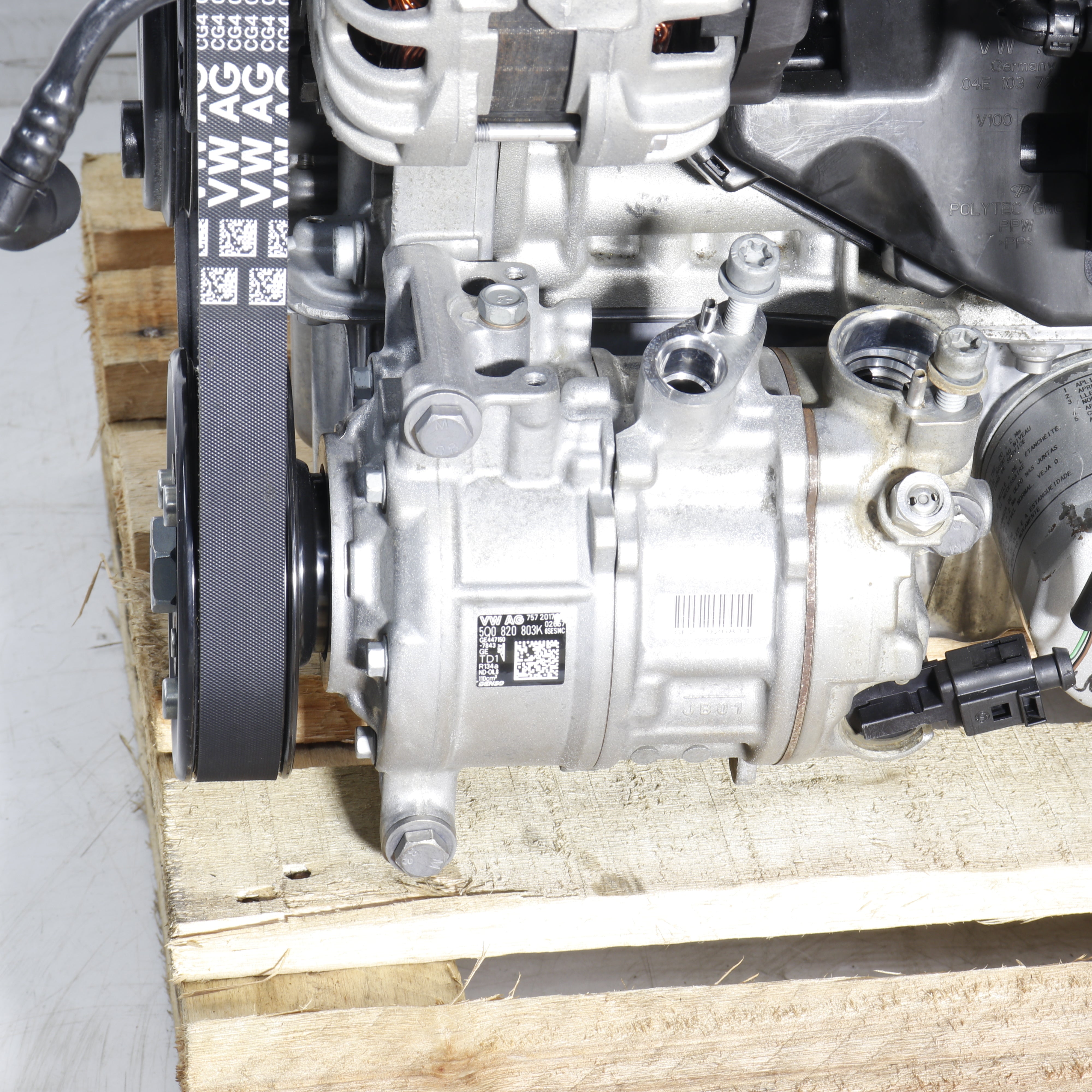 Used VOLKSWAGEN POLO 1.2 TRENDLINE DSG Aircon Pump Compressor - OEM Part 5q0820803k
