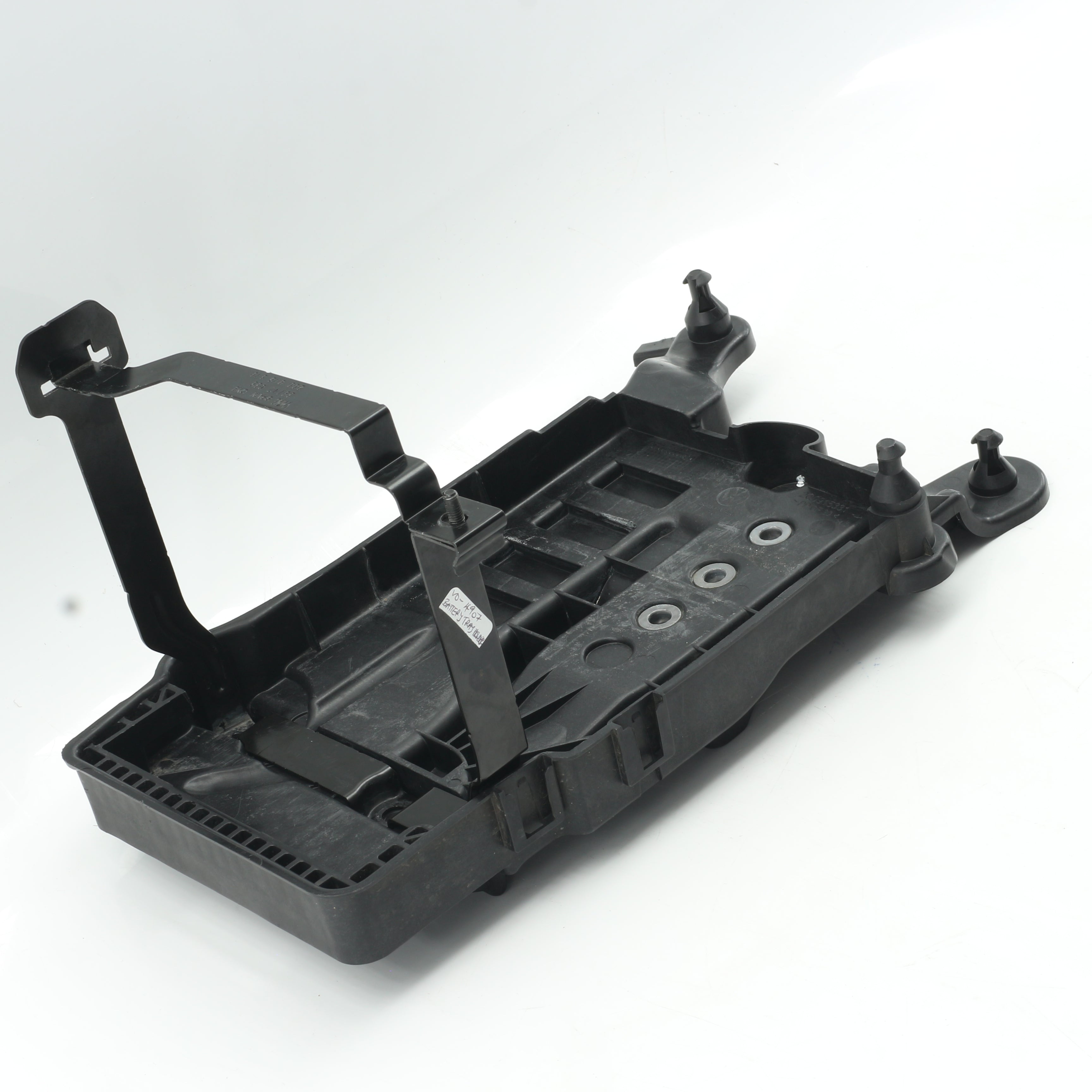 Used VOLKSWAGEN POLO 1.2 TRENDLINE DSG Battery Tray Holder - OEM Part 2Q0915331