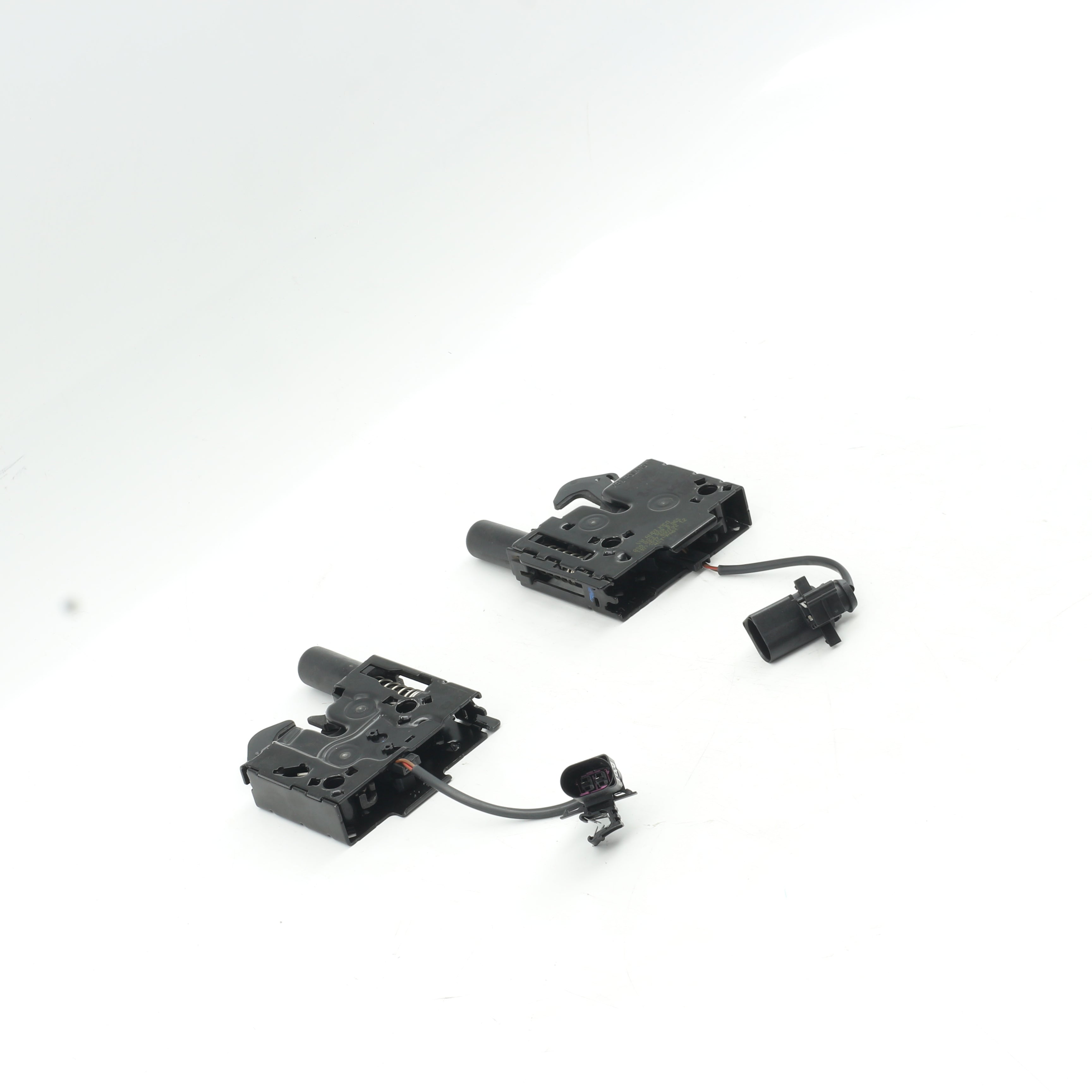 Used VOLKSWAGEN POLO 1.2 TRENDLINE DSG Bonnet Latch - OEM Part 8S0823509B