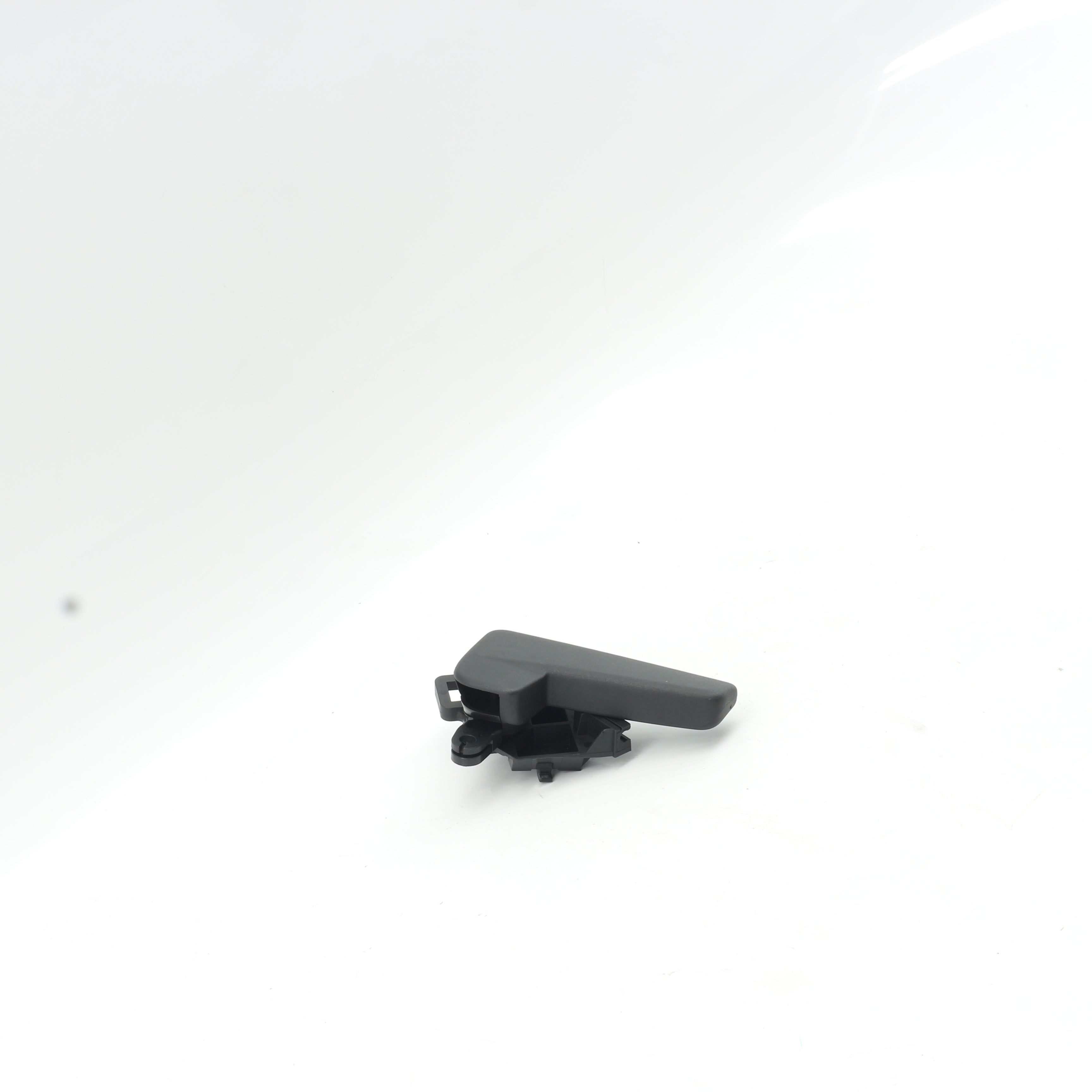 Used VOLKSWAGEN POLO 1.2 TRENDLINE DSG Bonnet Release Handle - OEM Part 3C2833
