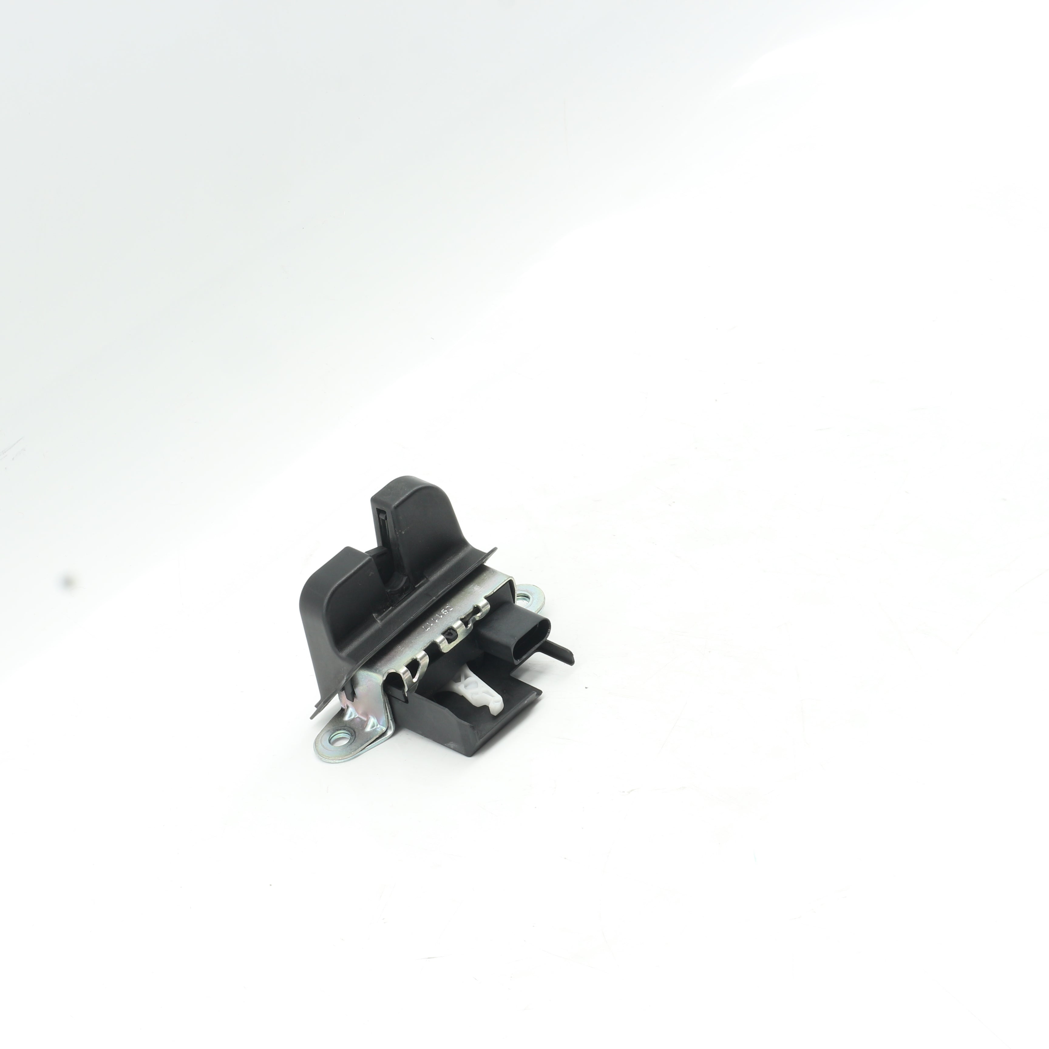 Used VOLKSWAGEN POLO 1.2 TRENDLINE DSG Boot Lid Tailgate Locking Mechanism - OEM Part 2G6827505