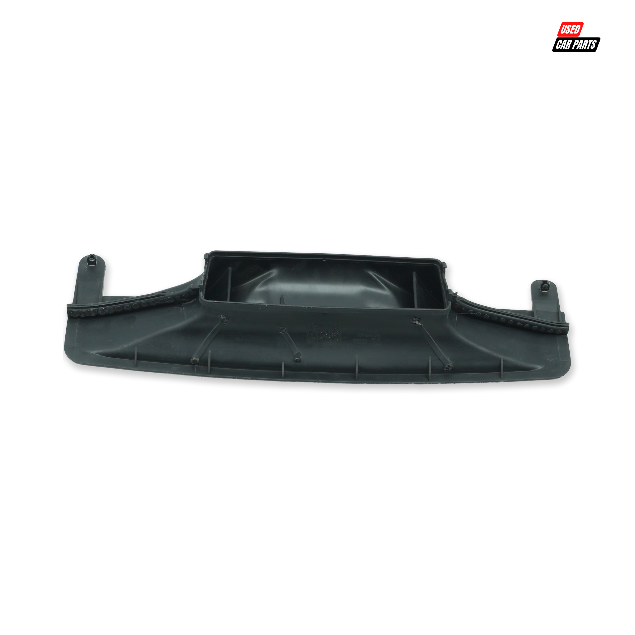 Used Audi 1.4 TFSI Attraction Center Air Vent Duct (Part Number 8P2858431)