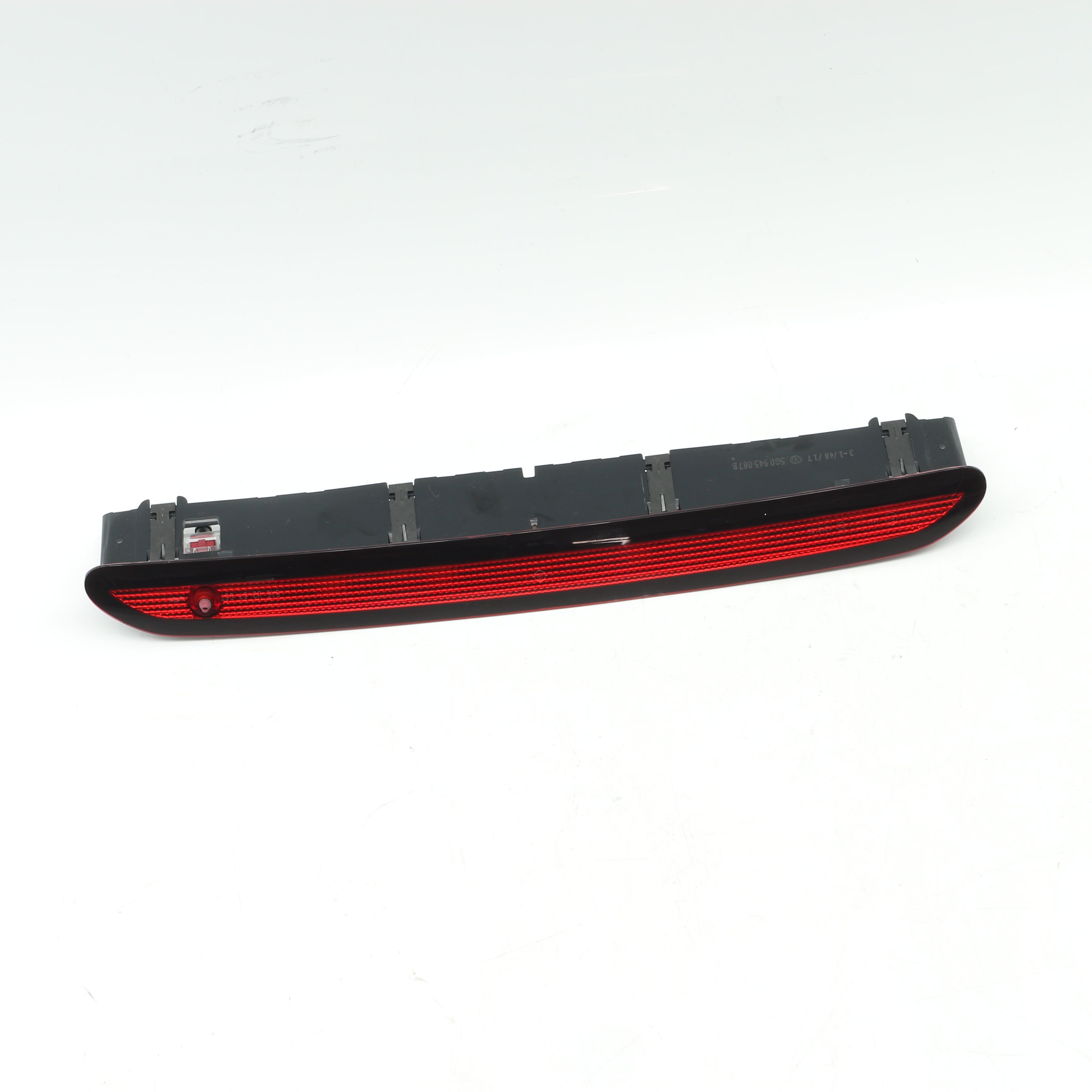 Used VOLKSWAGEN POLO 1.2 TRENDLINE DSG Center Tail Light - OEM Part 5G0945087B
