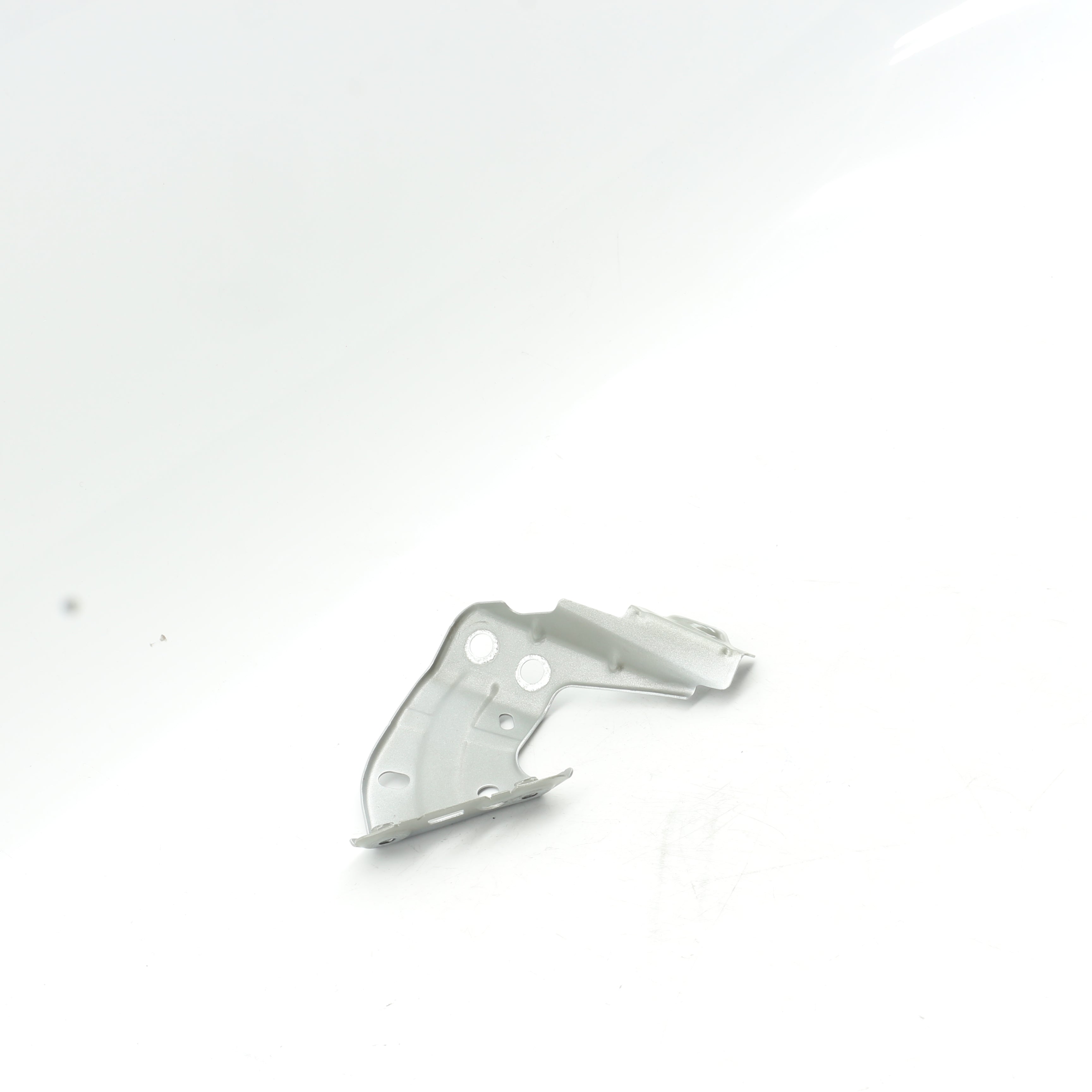 Used VOLKSWAGEN POLO 1.2 TRENDLINE DSG Driver Side Front Fender Bracket - OEM Part 2G0821136