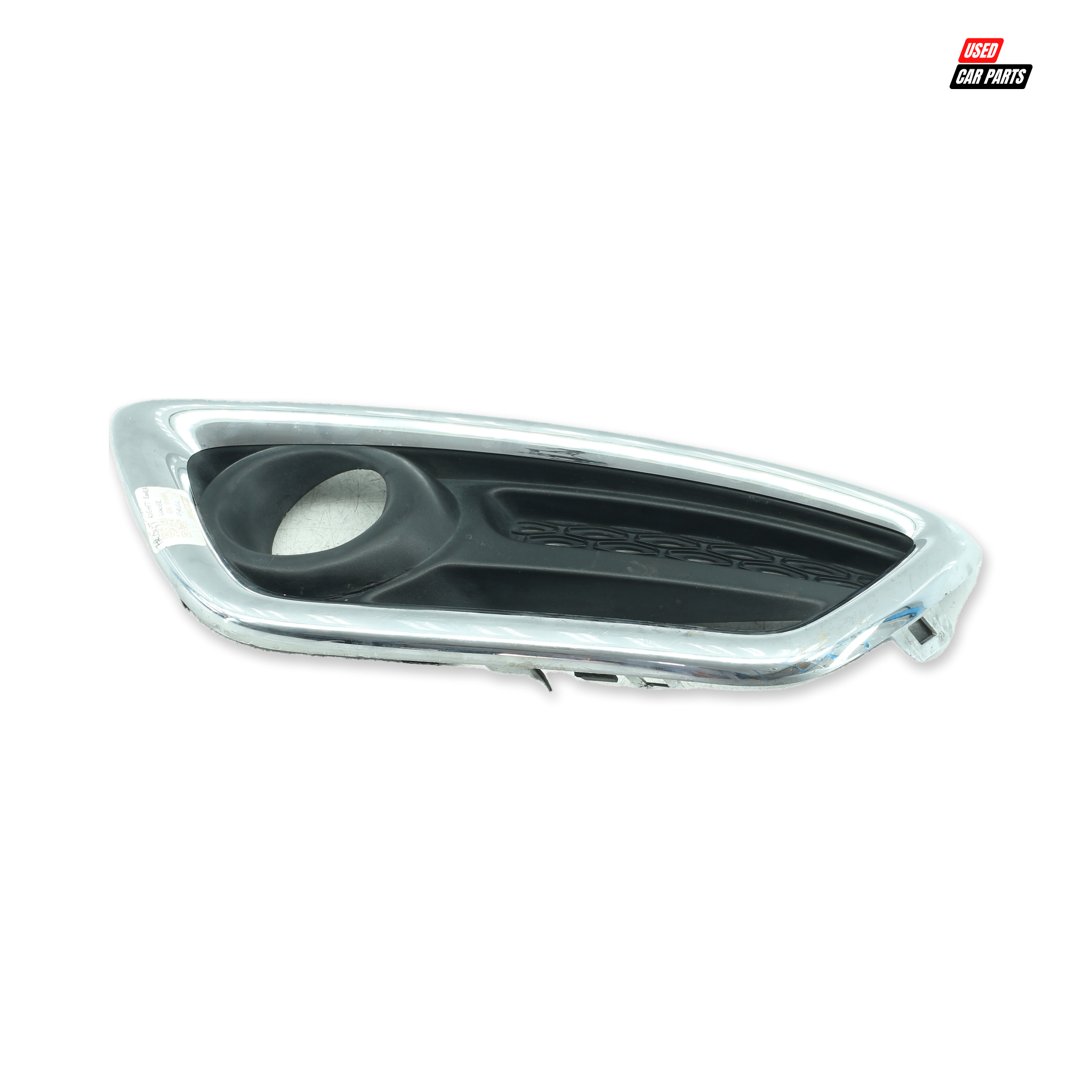 Used Drivers Side Fog Light Grill (Part Number 620740754R) for RENAULT CAPTUR 2015