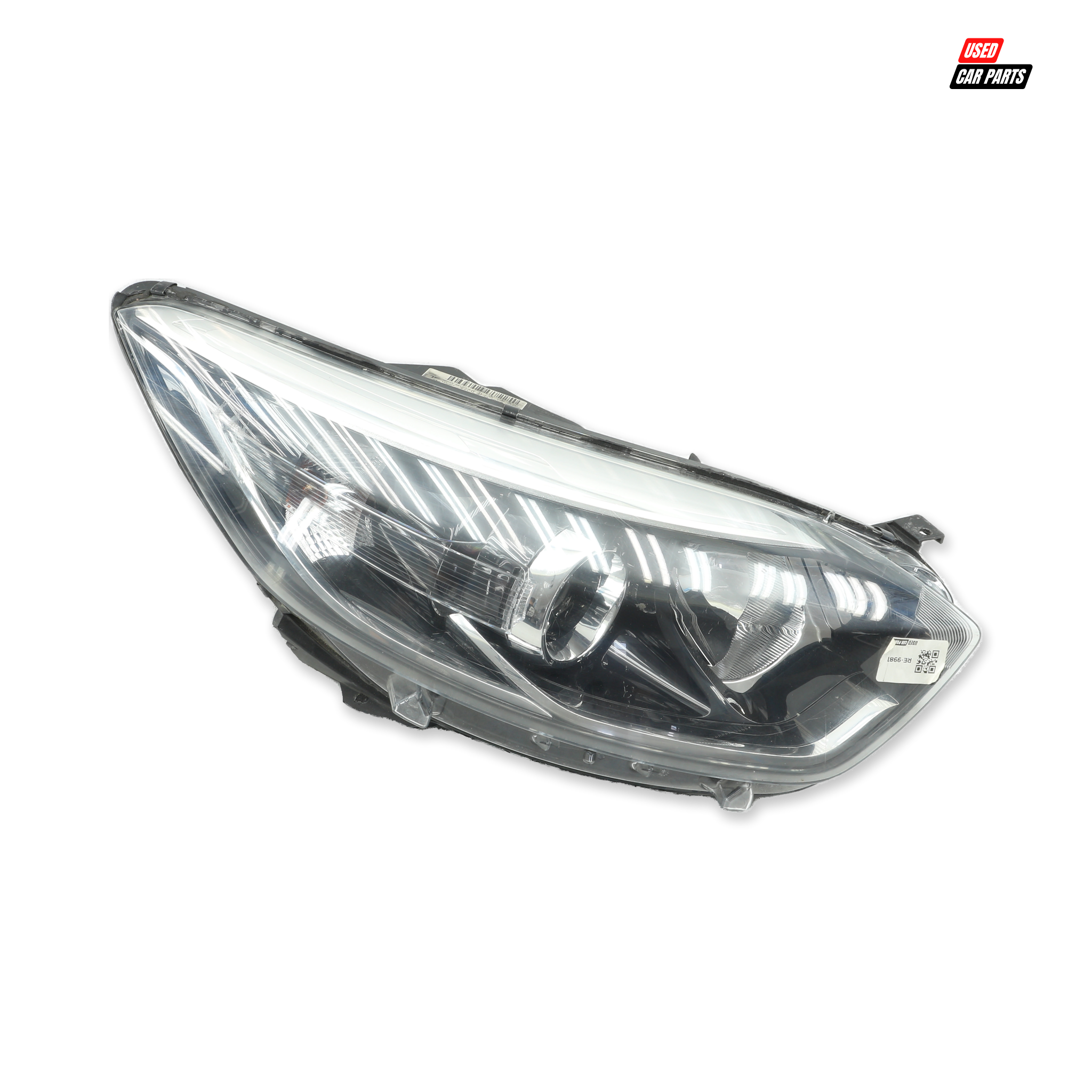 Used (Salvaged) Drivers Side Headlight Part Number 260104476R for RENAULT CAPTUR 900T 2015