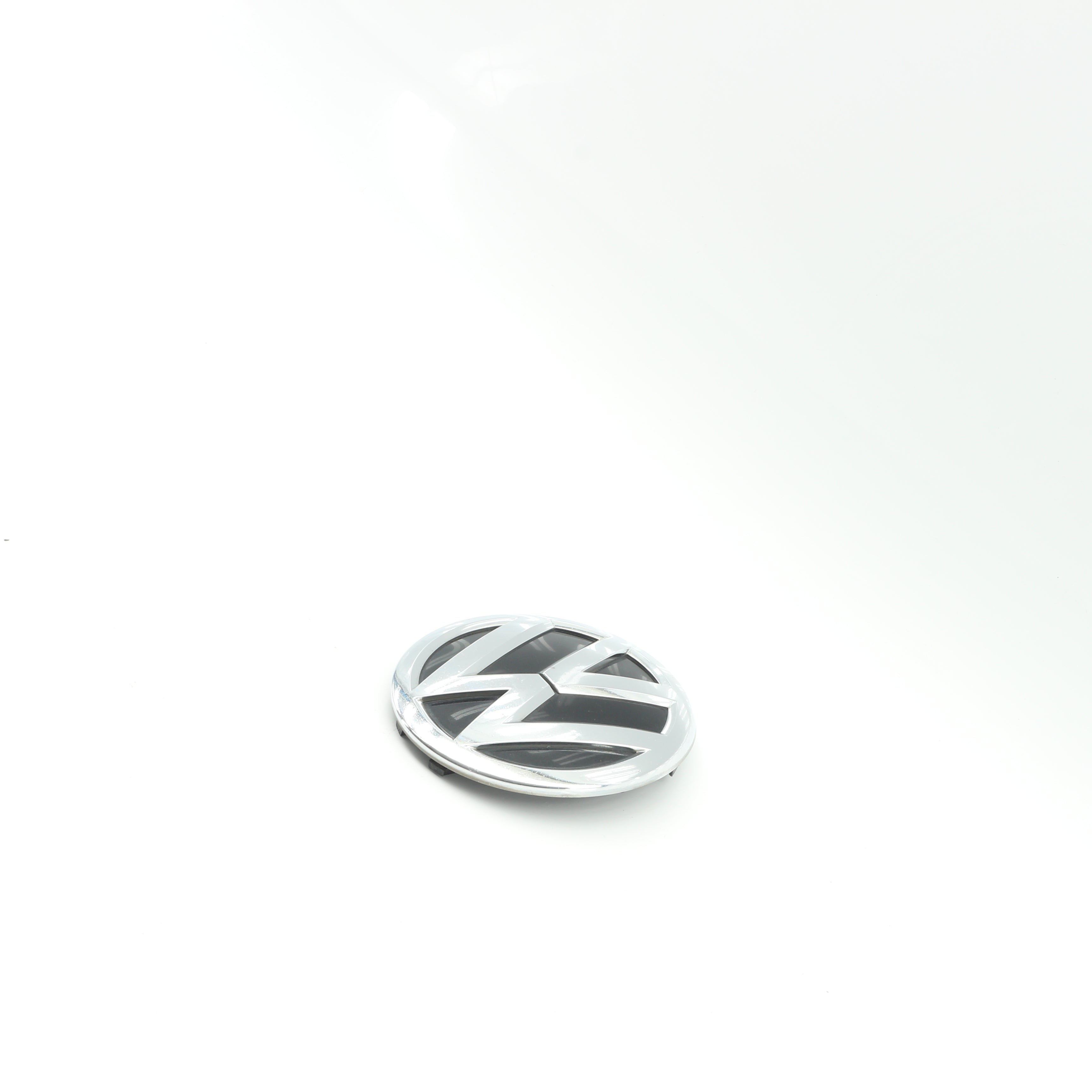 Used Volkswagen Polo 1.2 Trendline DSG Front Emblem Badge - OEM Part 3GO853601B