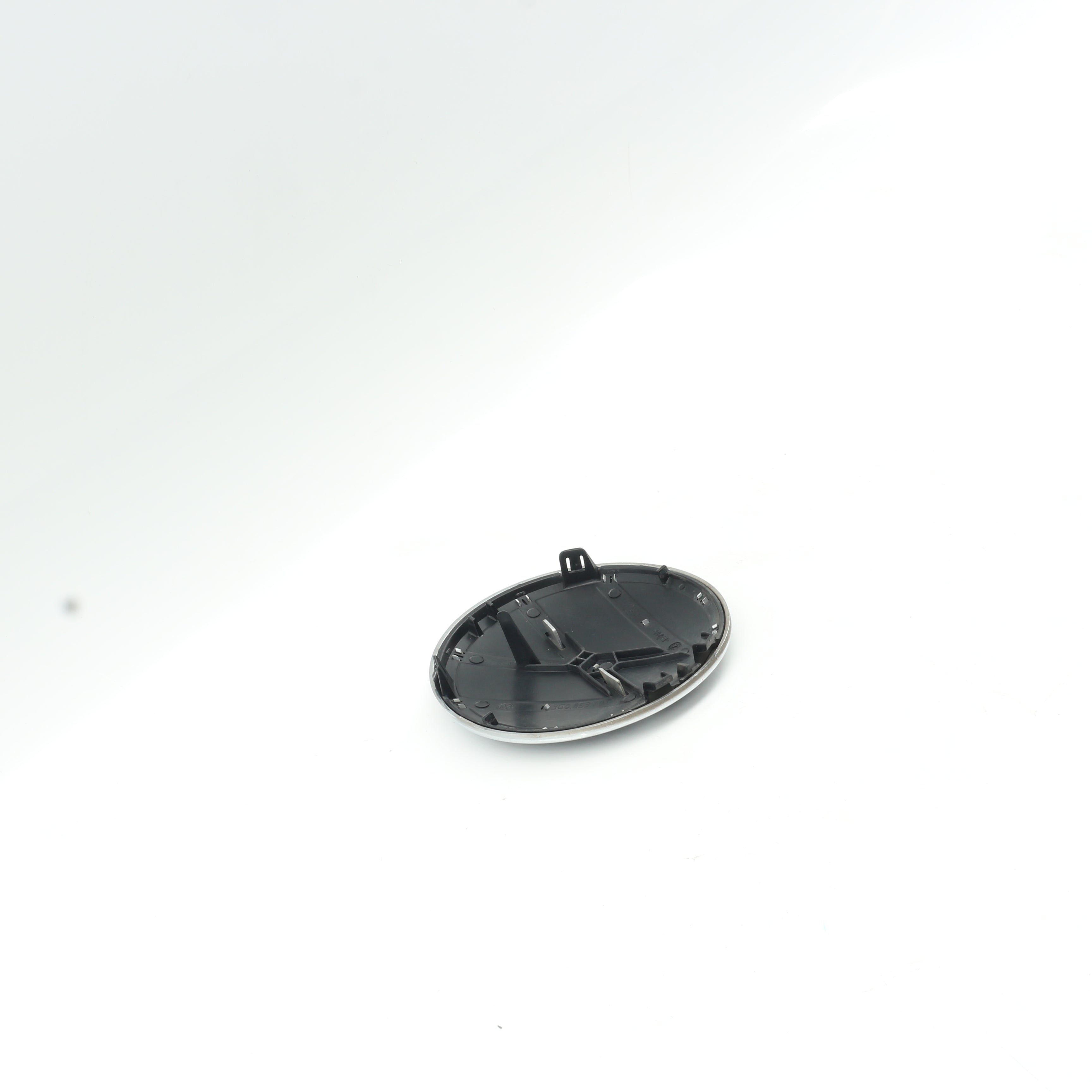 Used Volkswagen Polo 1.2 Trendline DSG Front Emblem Badge - OEM Part 3GO853601B