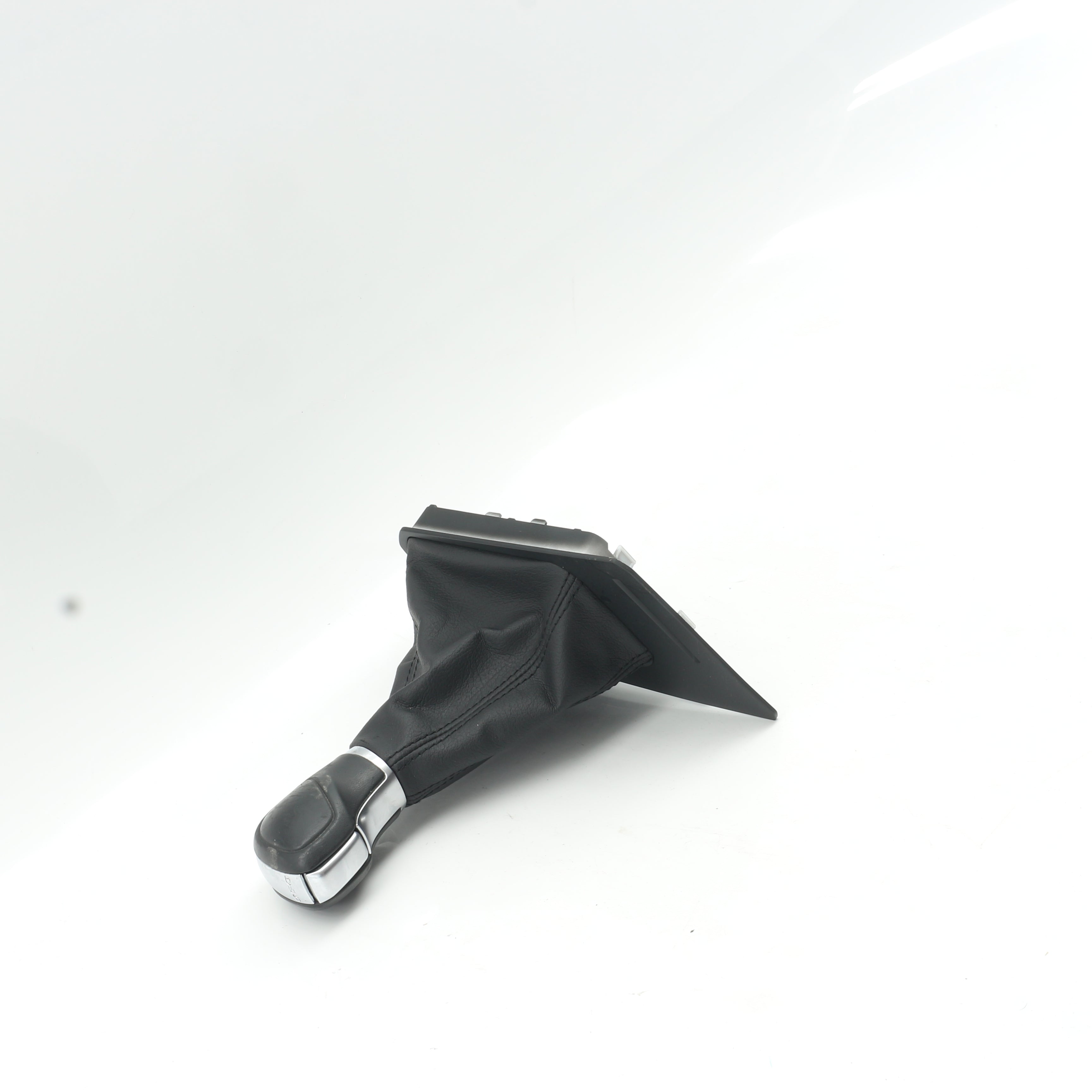 Used VW Polo 1.2 Trendline DSG Gear Knob & Boot Cover - OEM 2G2713203A
