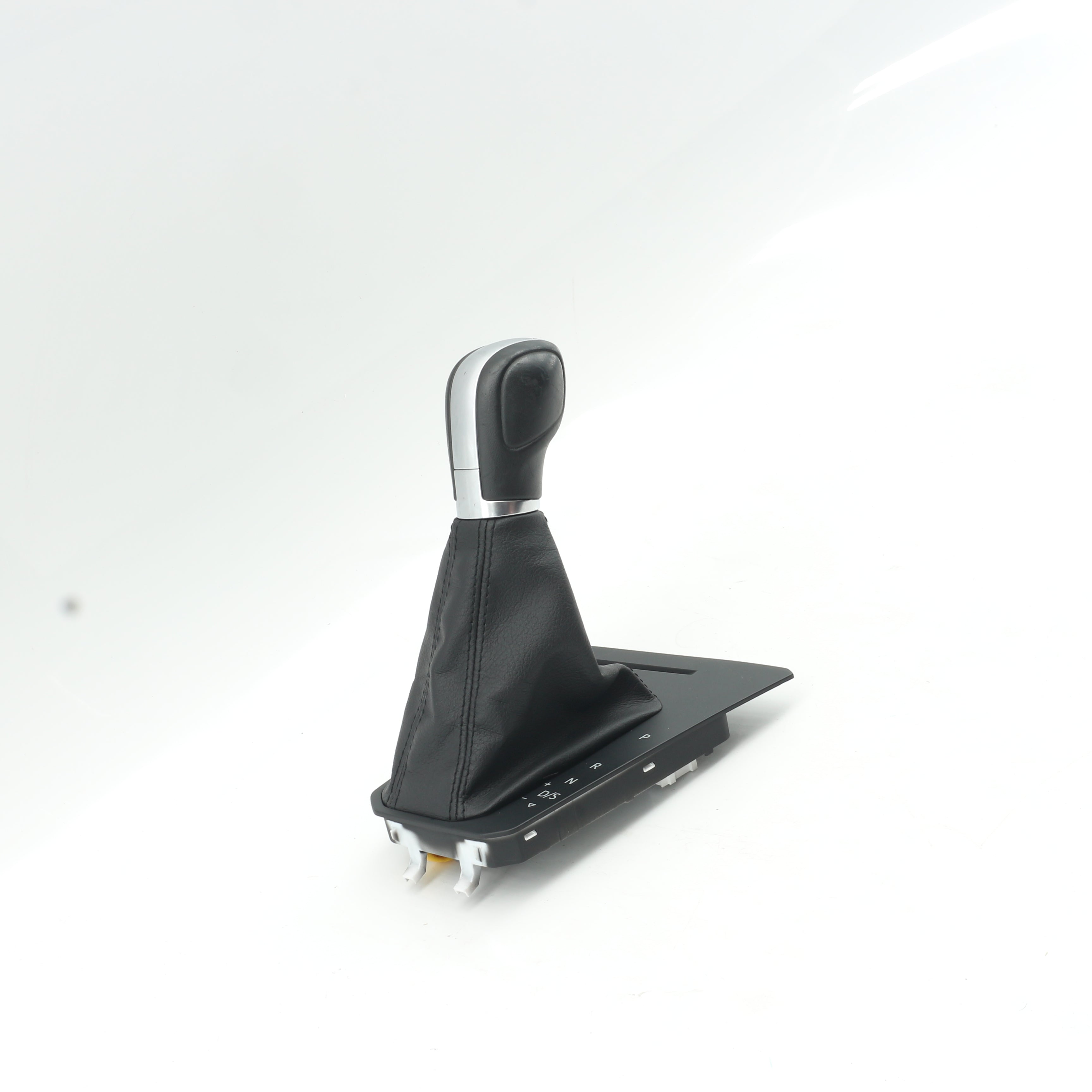 Used VW Polo 1.2 Trendline DSG Gear Knob & Boot Cover - OEM 2G2713203A