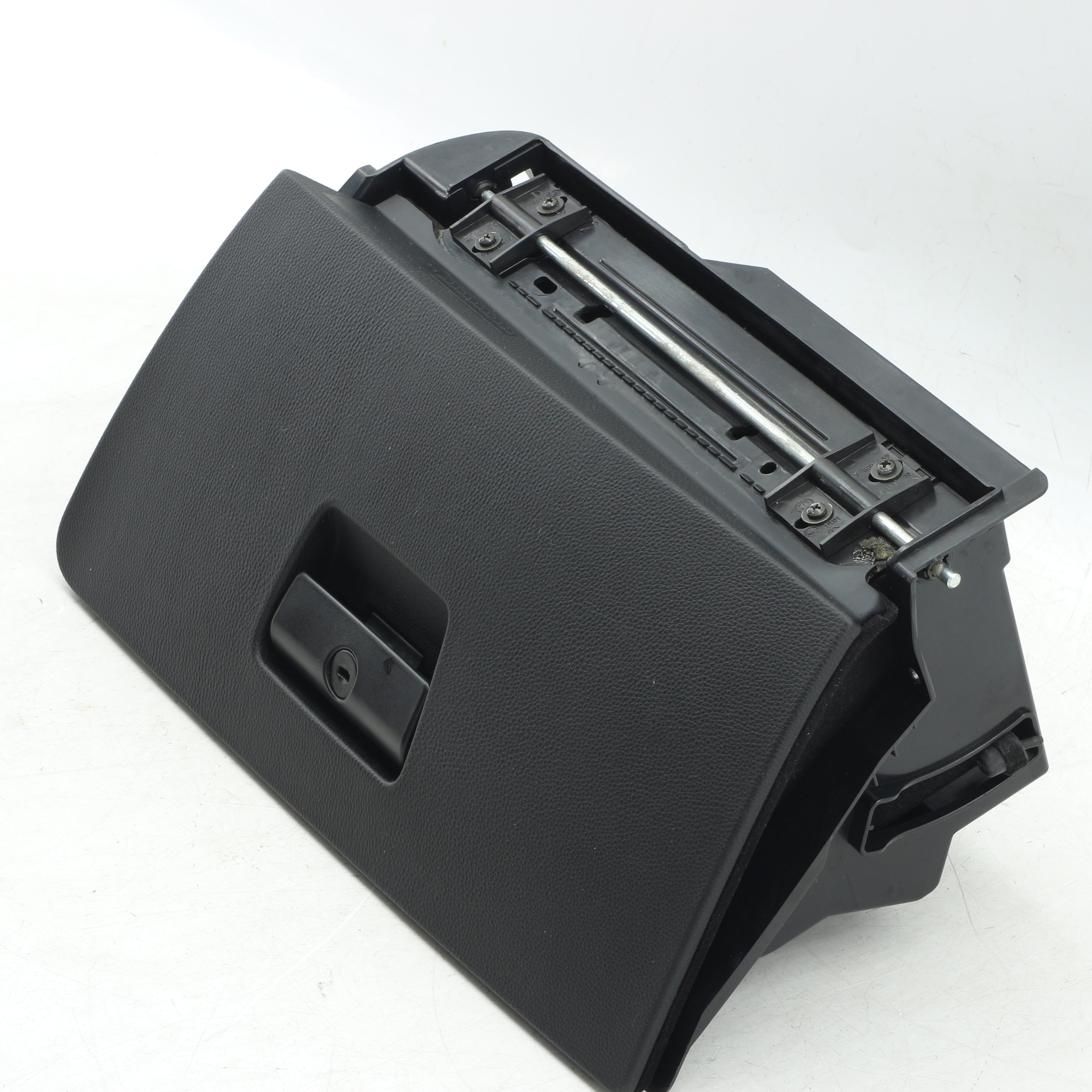 Used BMW 320i A/T (E90) glovebox - 51167078187