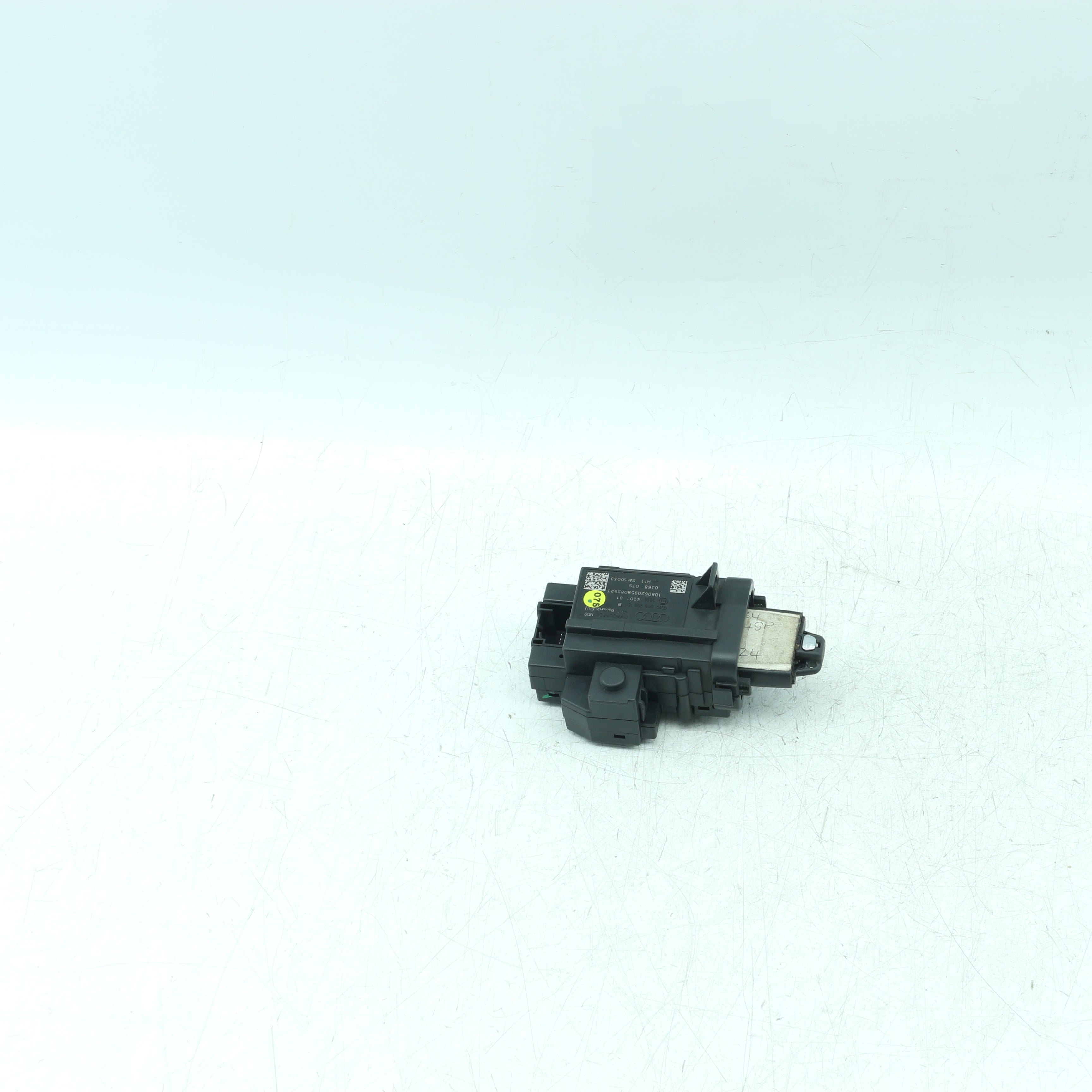 Used Audi A5 S5 QUATTRO Ignition Switch - OEM Part 8K0909131B