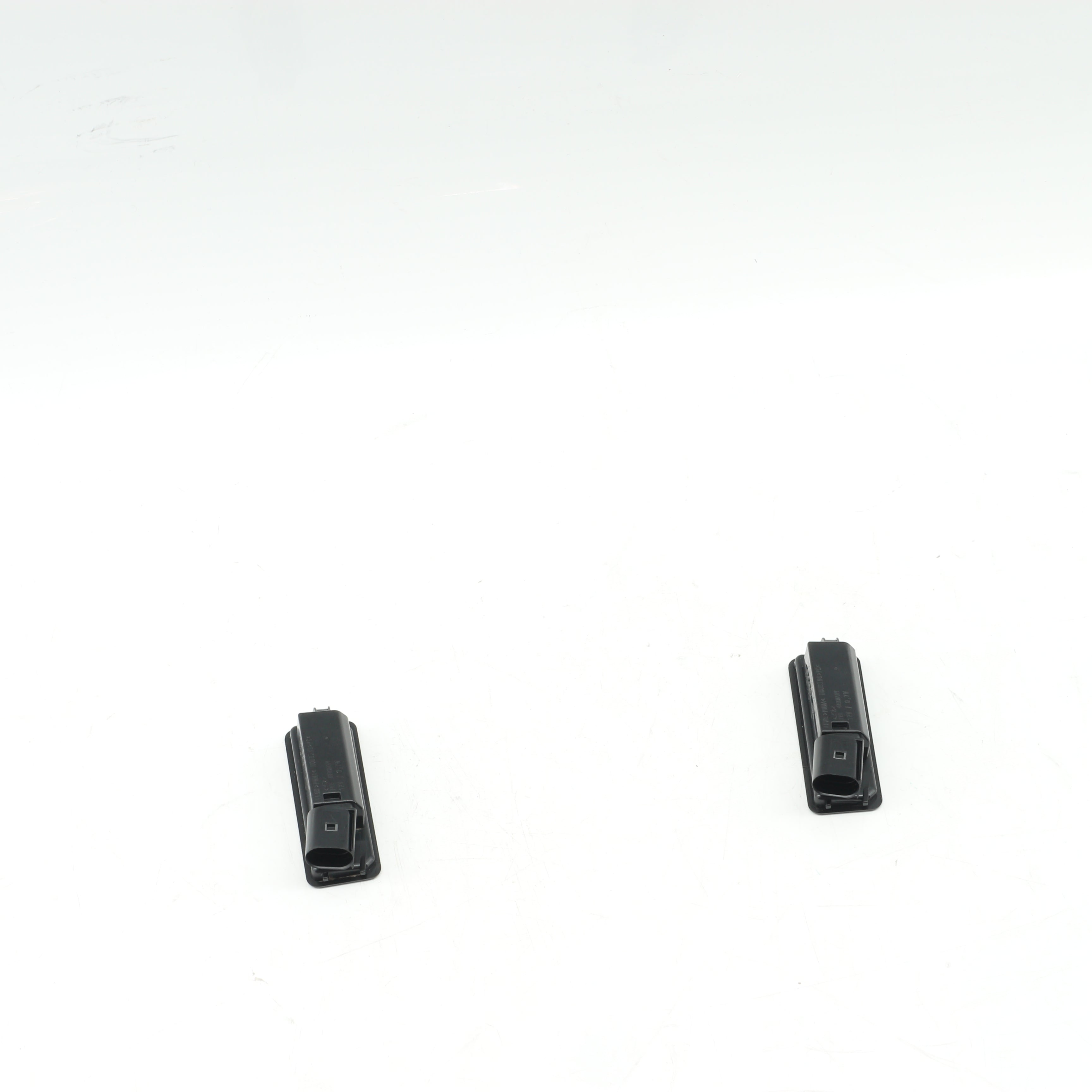 Used VOLKSWAGEN POLO 1.2 TRENDLINE DSG Number Plate Lights - OEM Part 1K8943021D