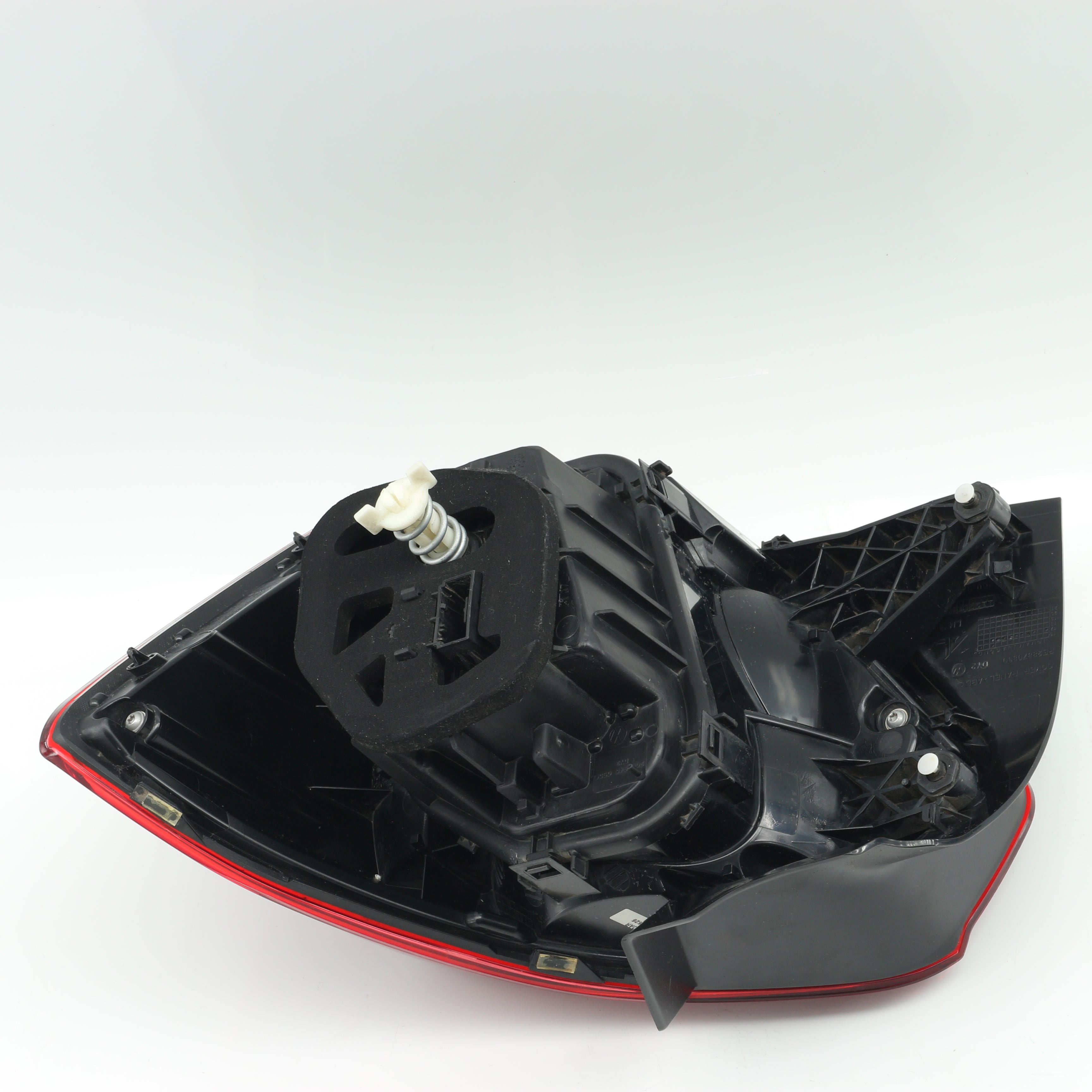 Used VOLKSWAGEN POLO 1.2 TRENDLINE DSG Passenger Side Tail Light - OEM Part 2G0945111A