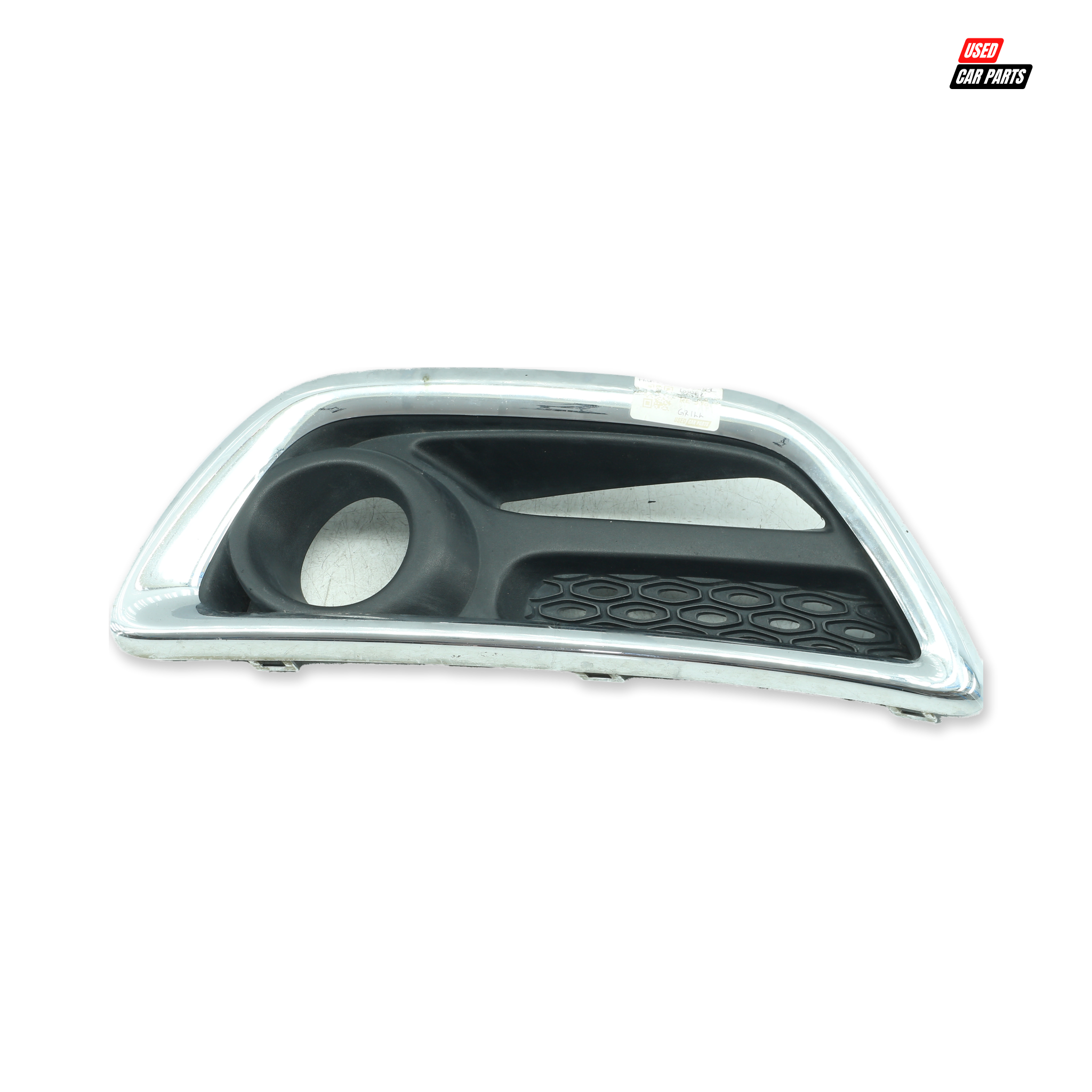 Used Passengers Side Fog Light Grill (Part Number 620752406R) for RENAULT CAPTUR 900T 2015