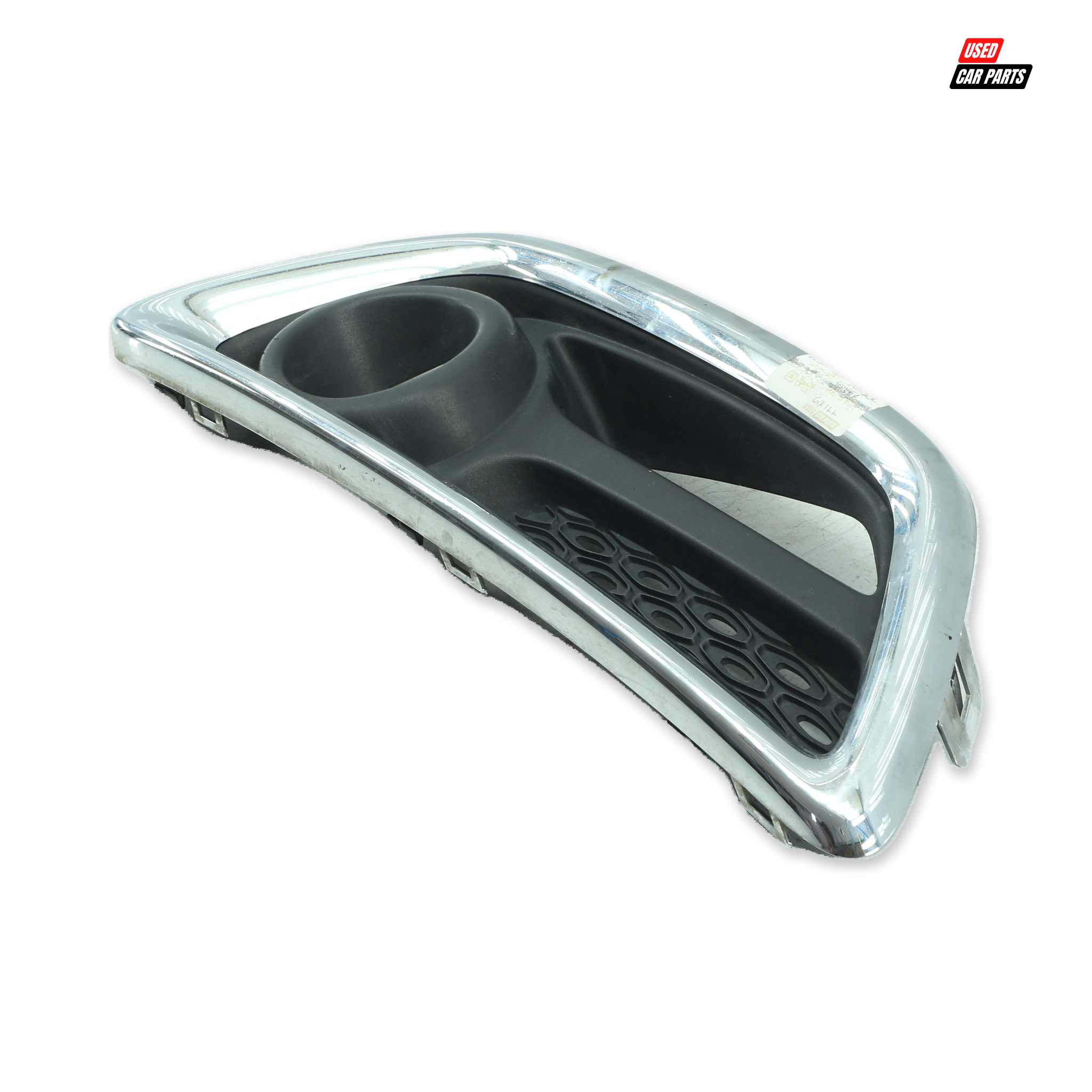 Used Passengers Side Fog Light Grill (Part Number 620752406R) for RENAULT CAPTUR 900T 2015