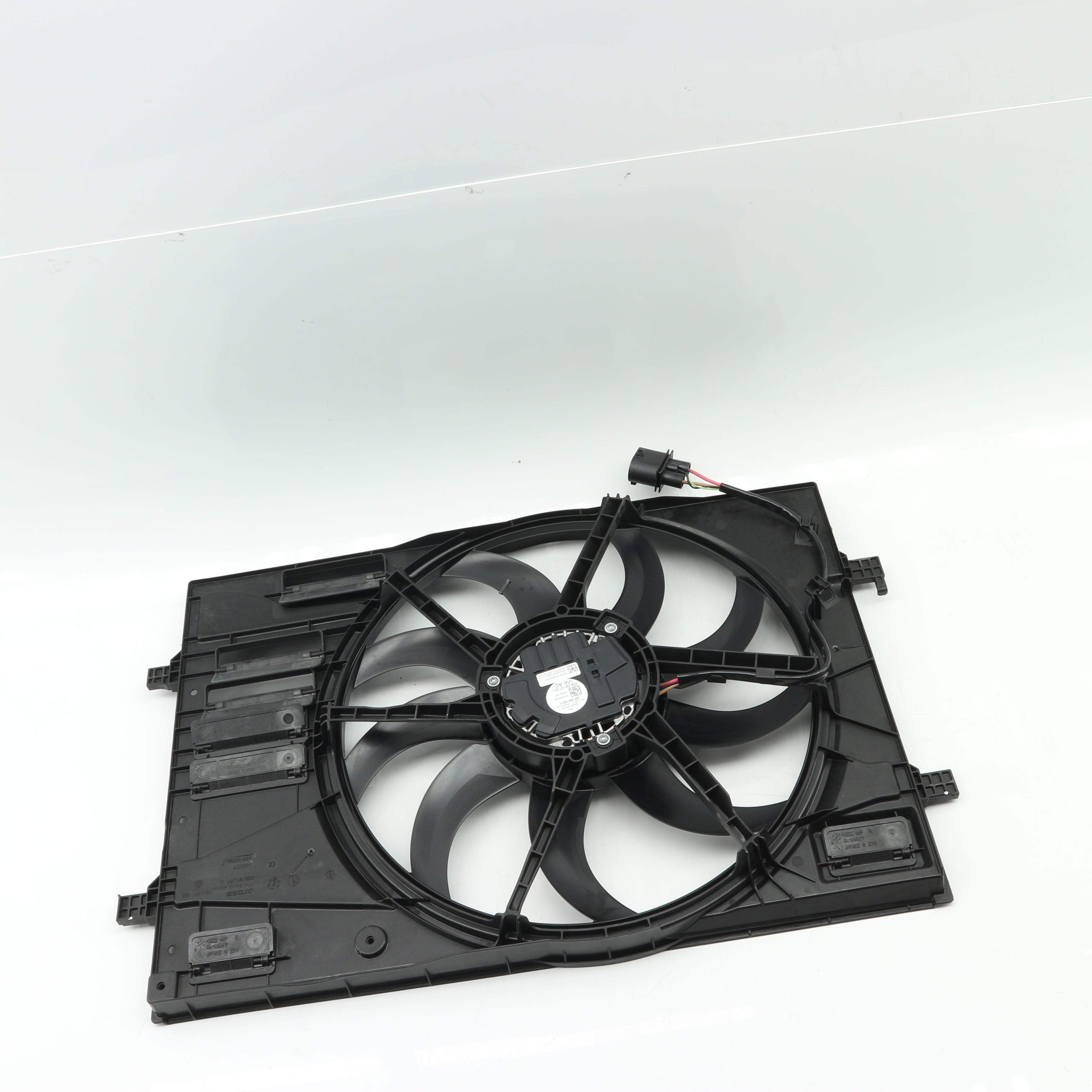 Used VW Polo 1.2 Trendline DSG Radiator Fan 2Q0121207