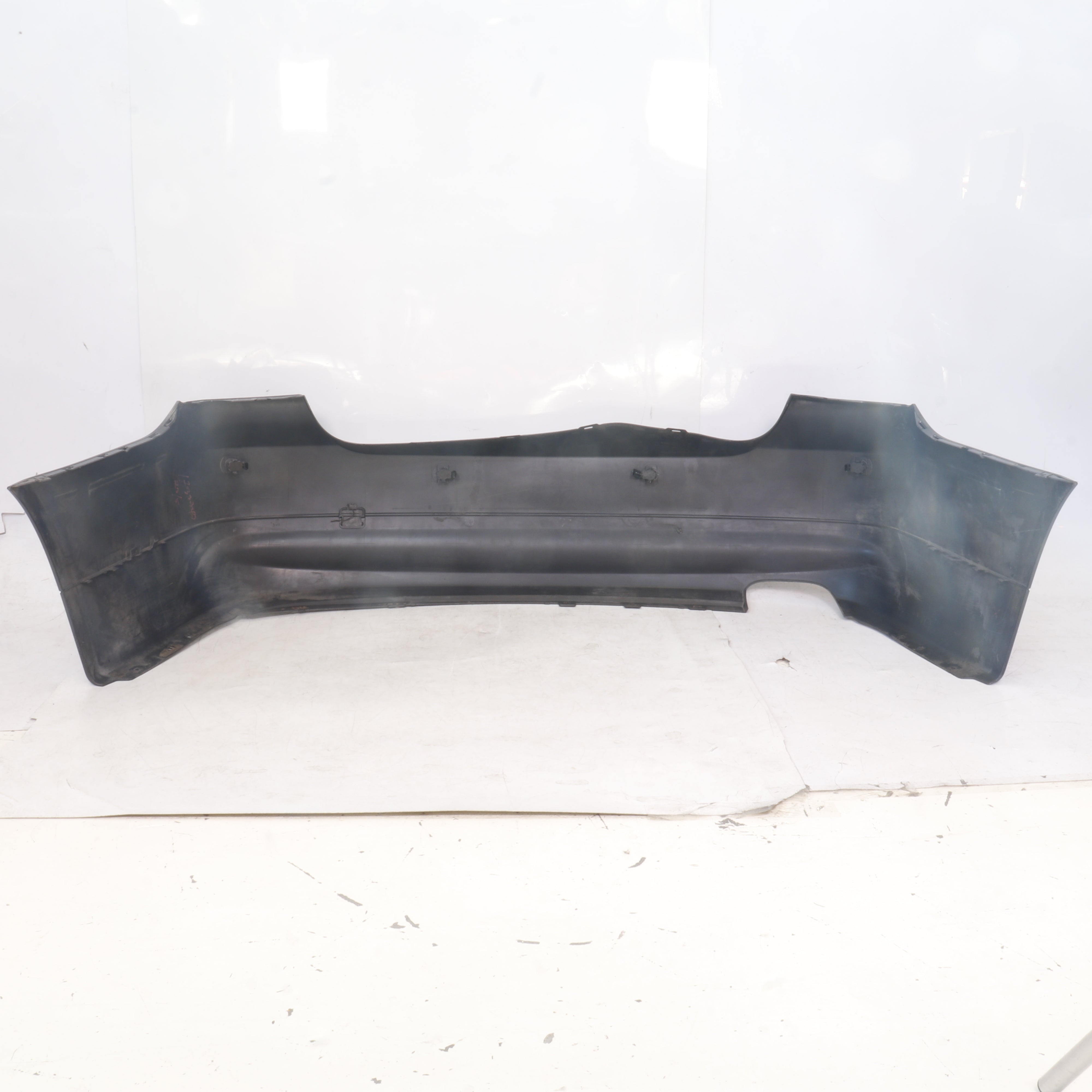 Used BMW 320i A/T (E90) rear bumper - 7058509