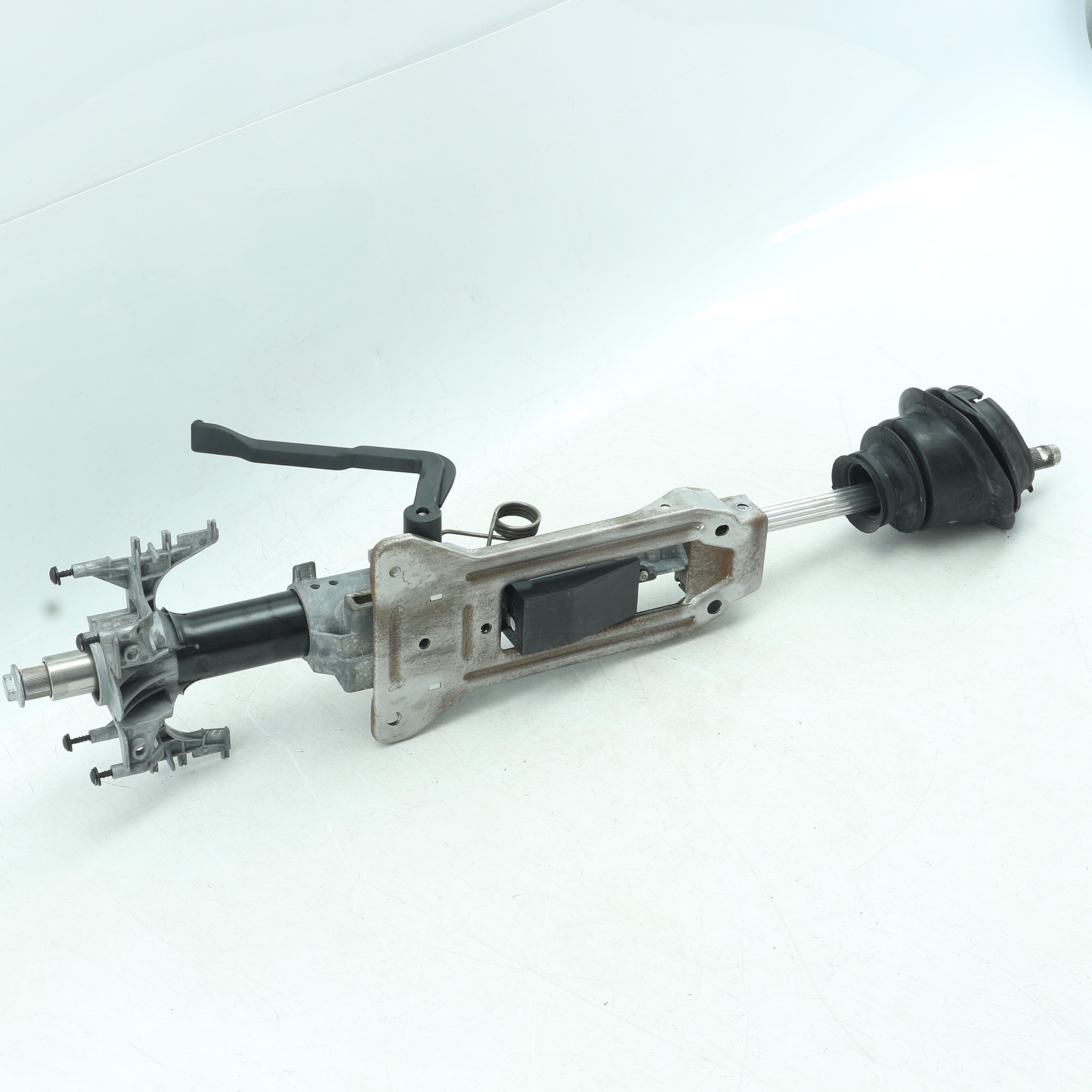 Used BMW 320i A/T (E90) steering column - 32306772295A