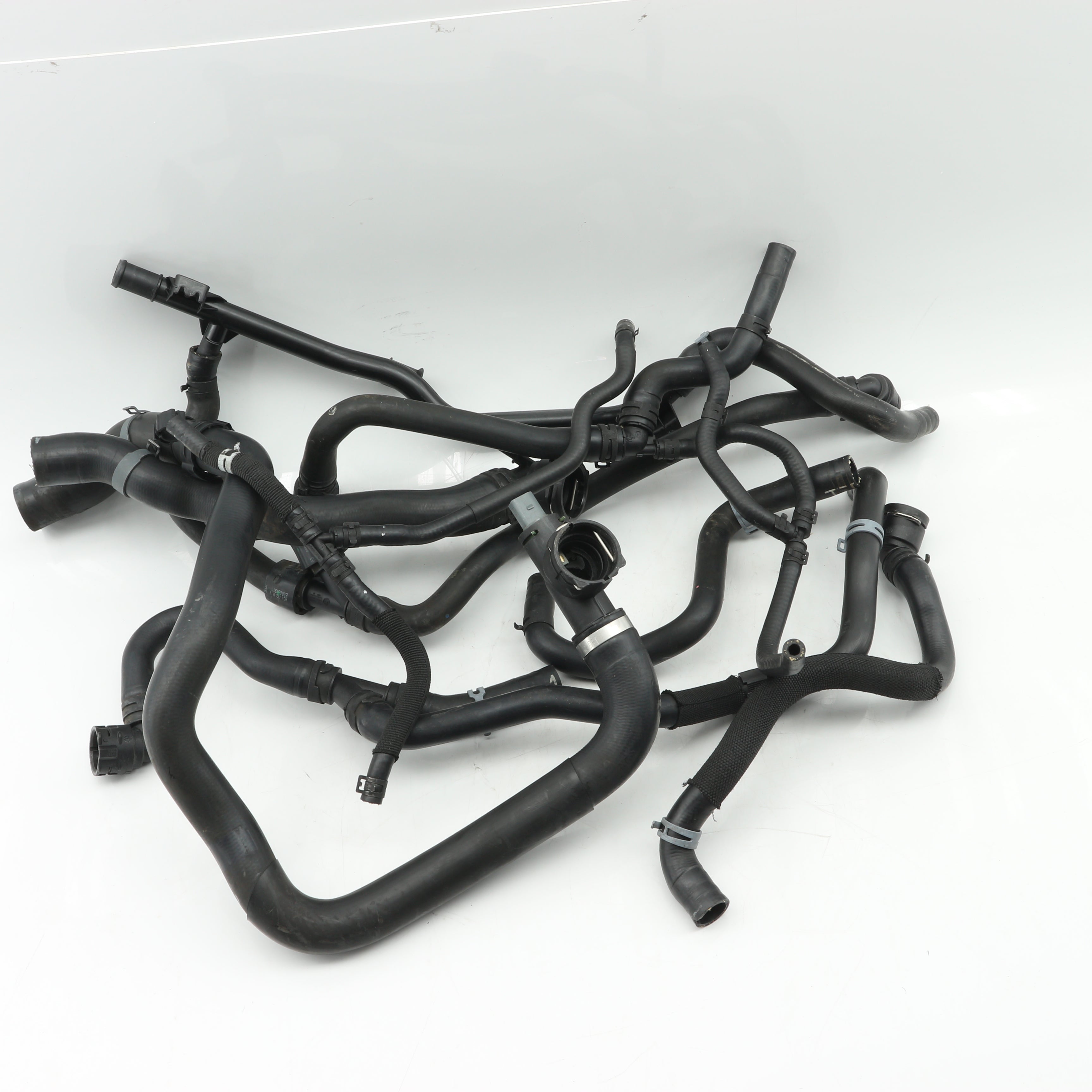 Used VOLKSWAGEN POLO 1.2 TRENDLINE DSG Water Pipe Set - OEM Part 2Q0121049