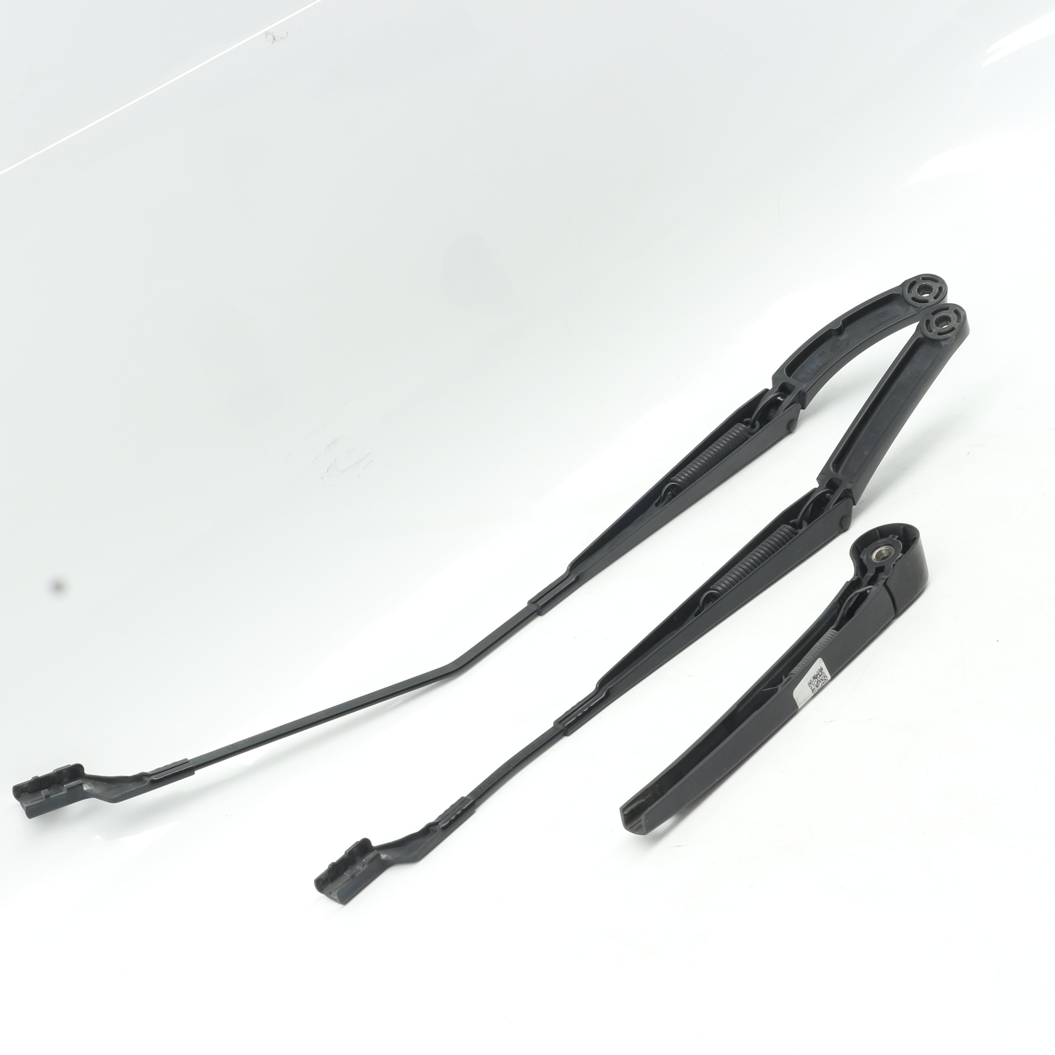 Used VOLKSWAGEN POLO 1.2 TRENDLINE DSG Wiper Arms - OEM Part 2G0955704,2G2955410,2G2955409
