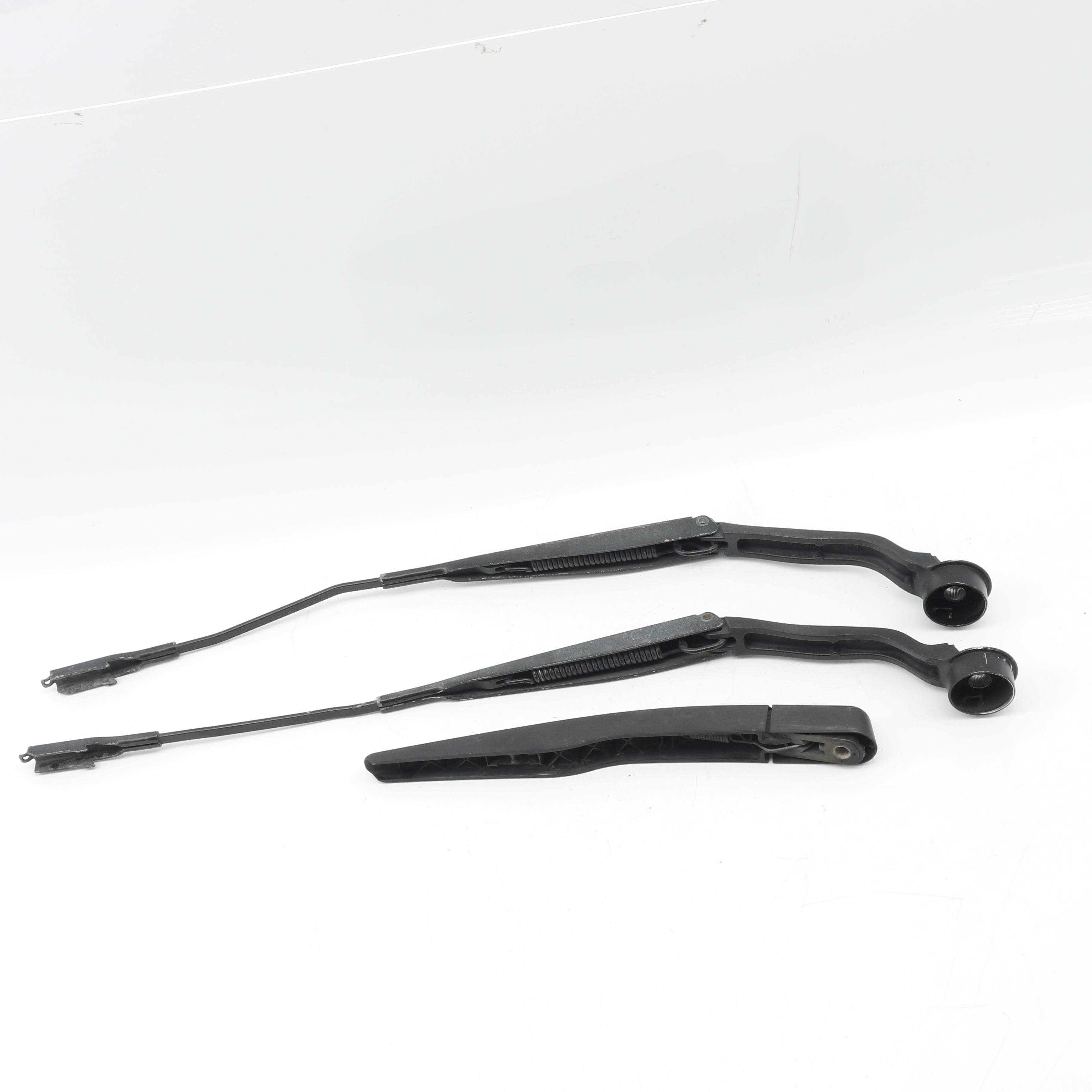 Used Ford KUGA 2.0 TDCI Wiper Arms Set