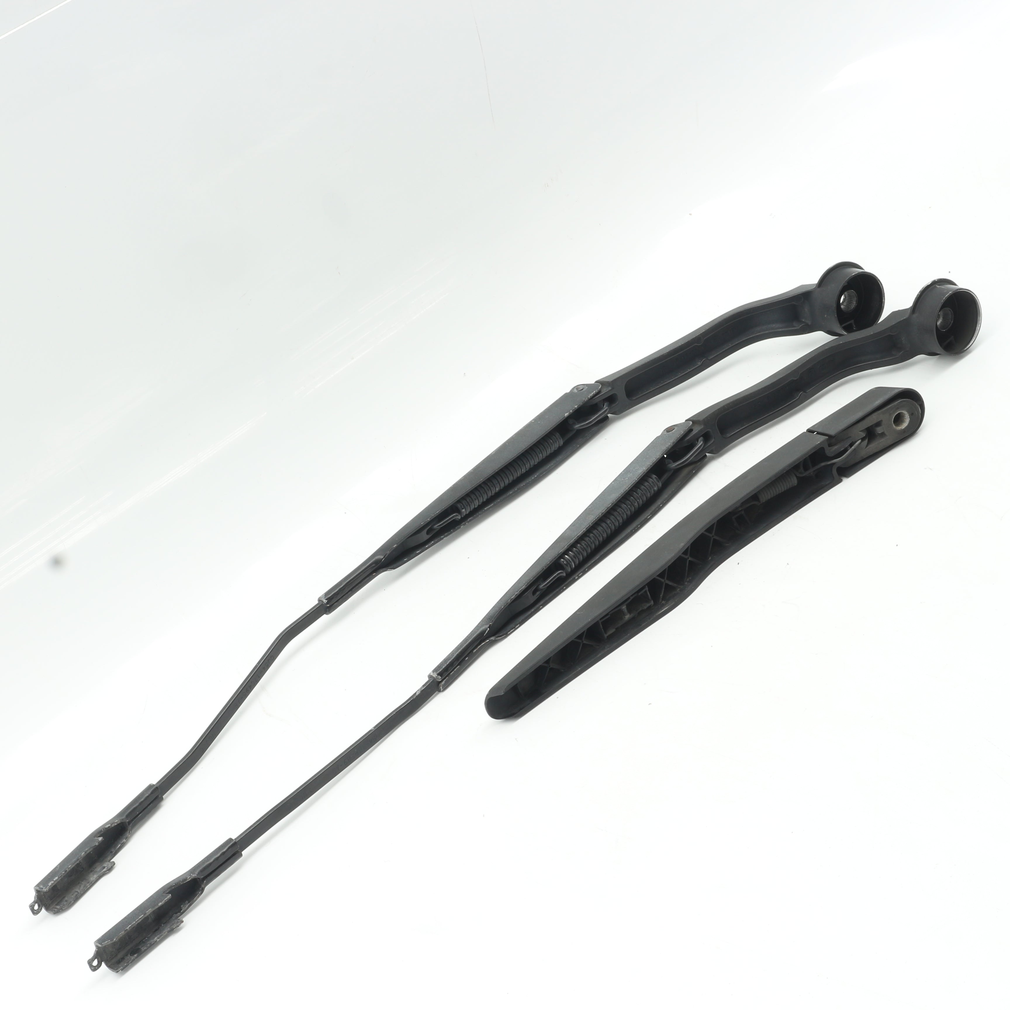 Used Ford KUGA 2.0 TDCI Wiper Arms Set