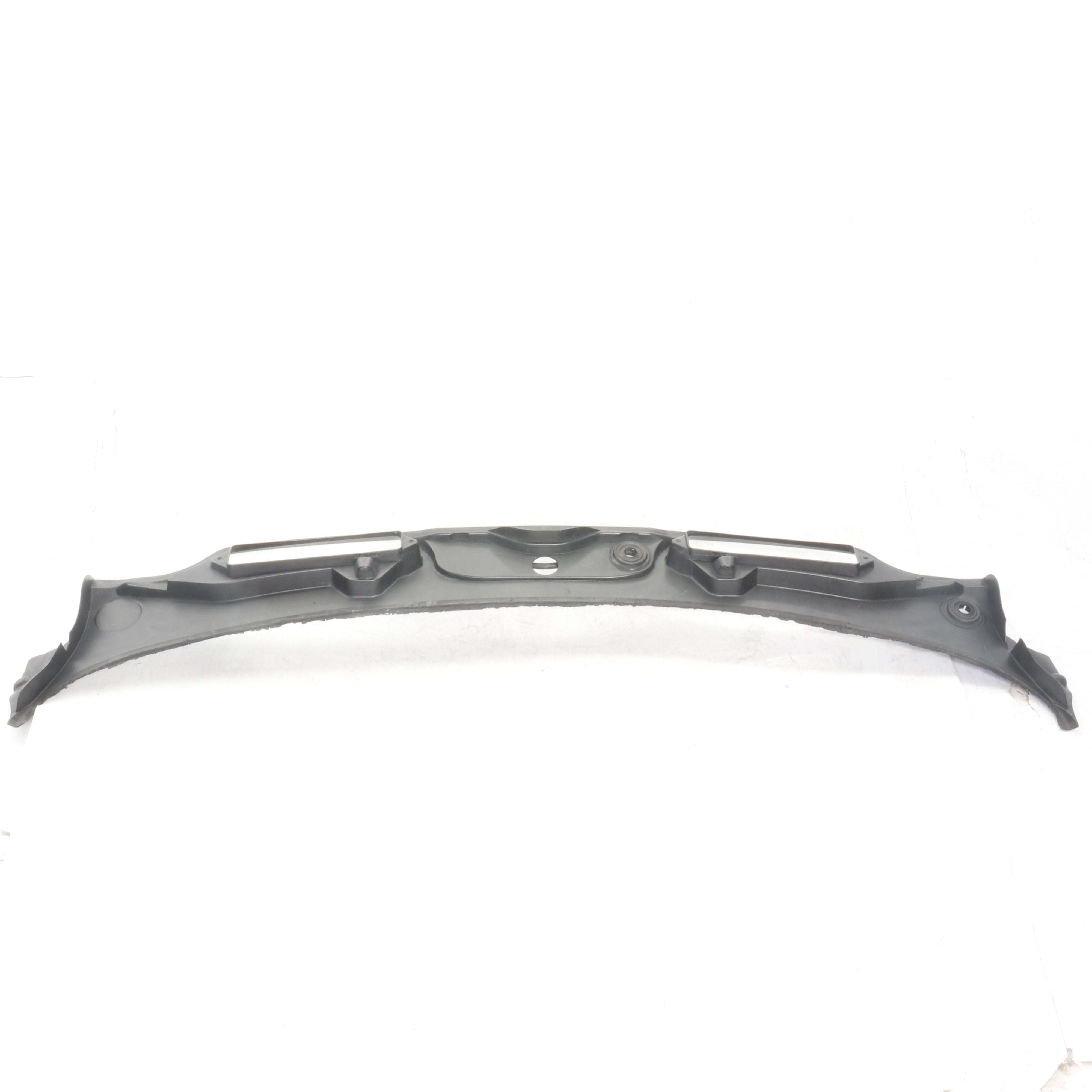 Used BMW 320i A/T (E90) wiper cowl panel - 7126297
