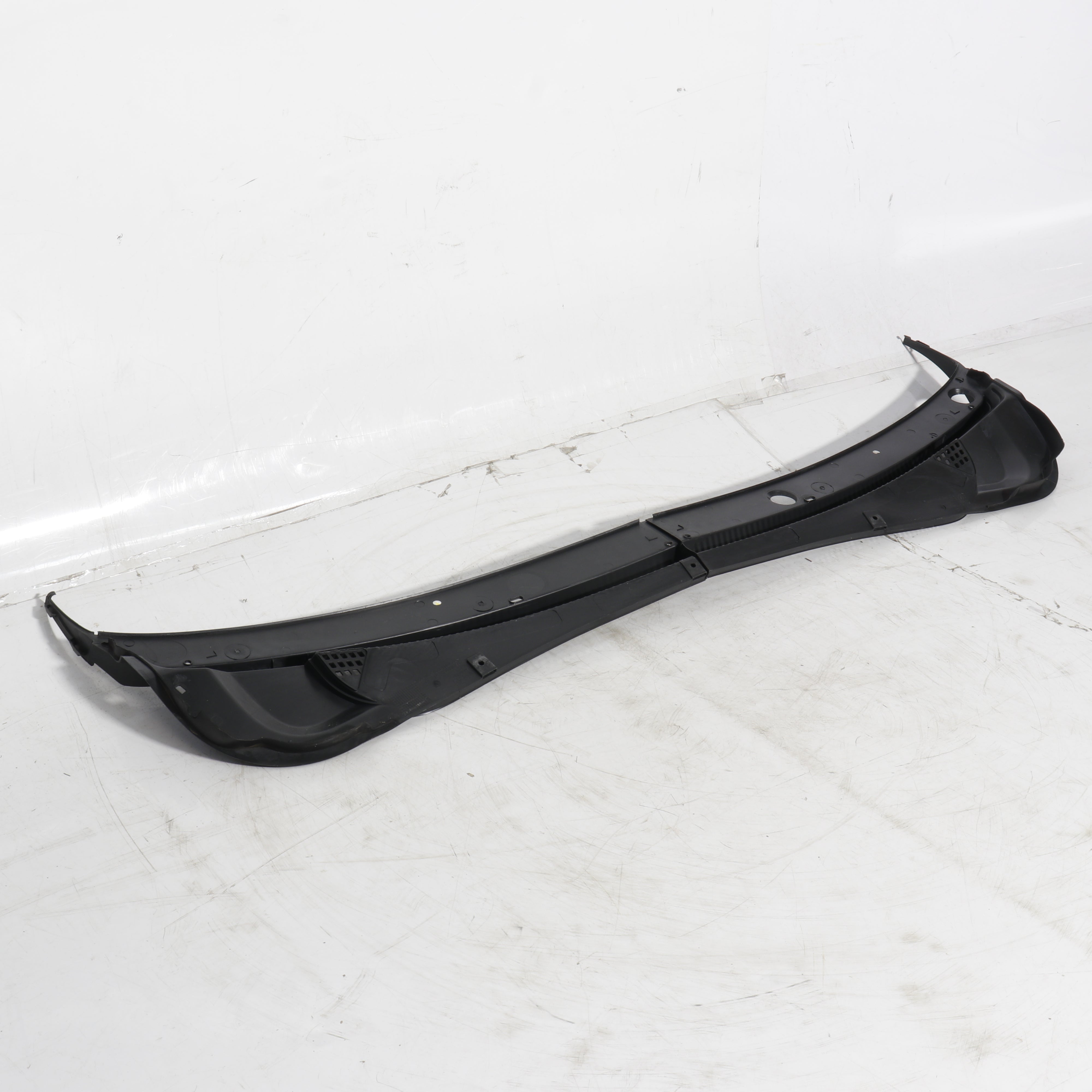Used VOLKSWAGEN POLO 1.2 TRENDLINE DSG Wiper Cowl Panel - OEM Part 2GS819403